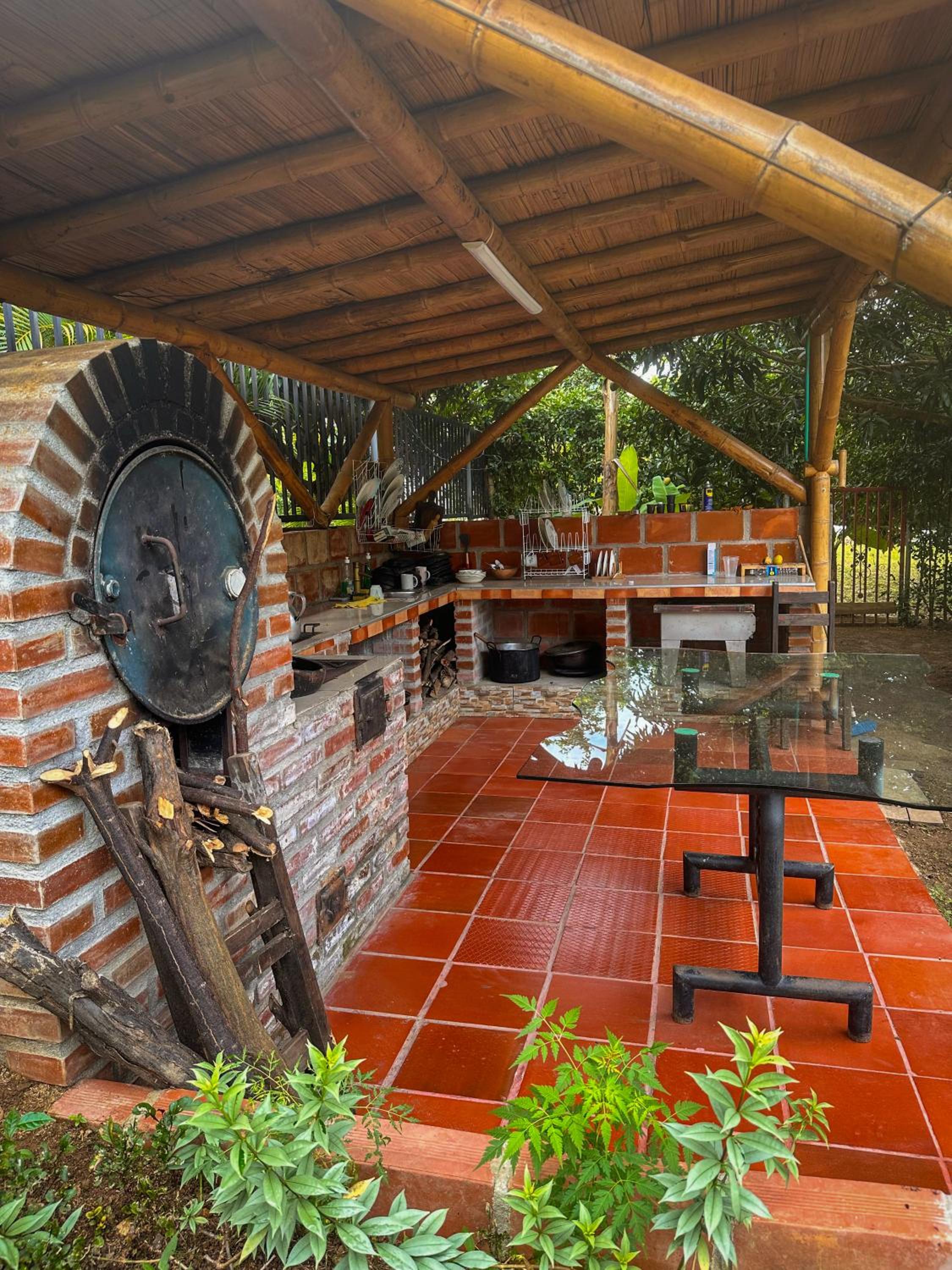 La Casa de Ariel, La Ulloa