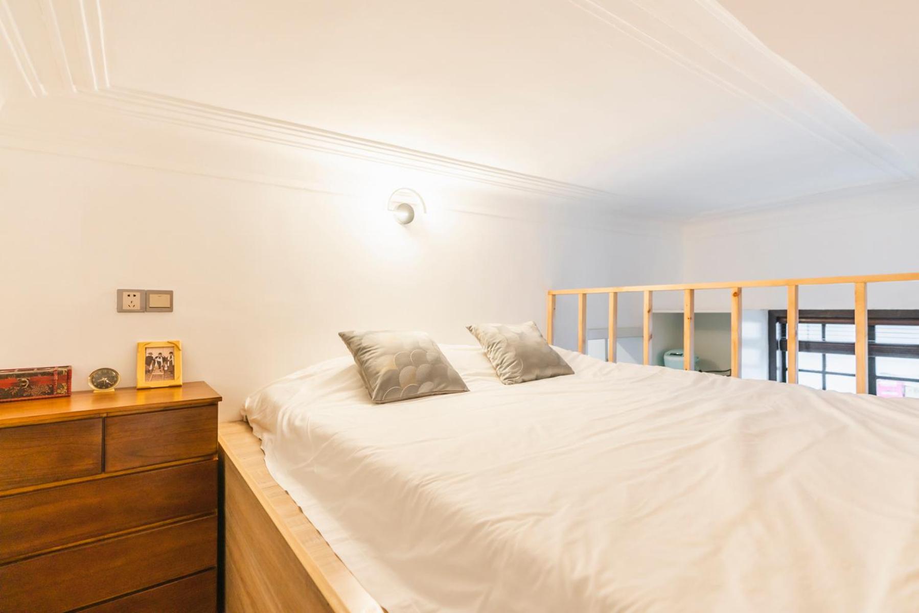 Shanghai Hills&Xing 38 Family Homestay Near Line1 and Mid Huaihai Rd
