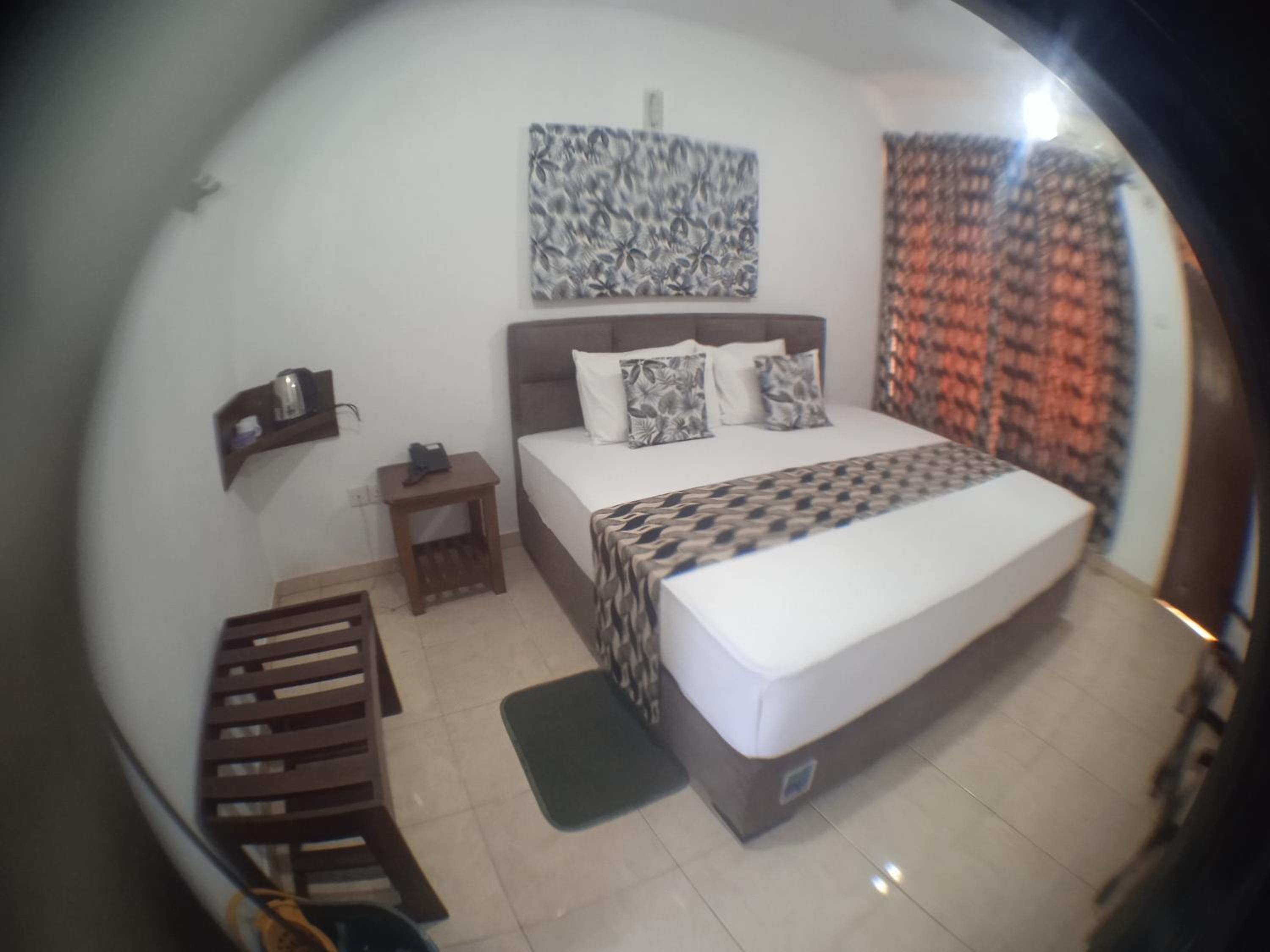 Larn's Villa Hotel & Apartment