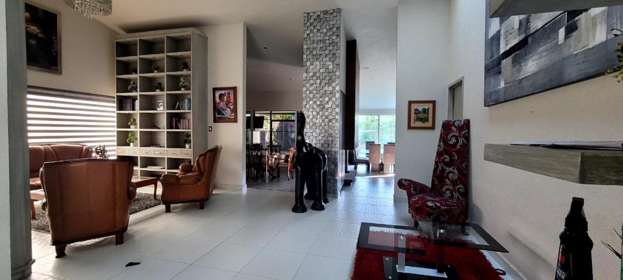 Casa amueblada dentro de campo de golf