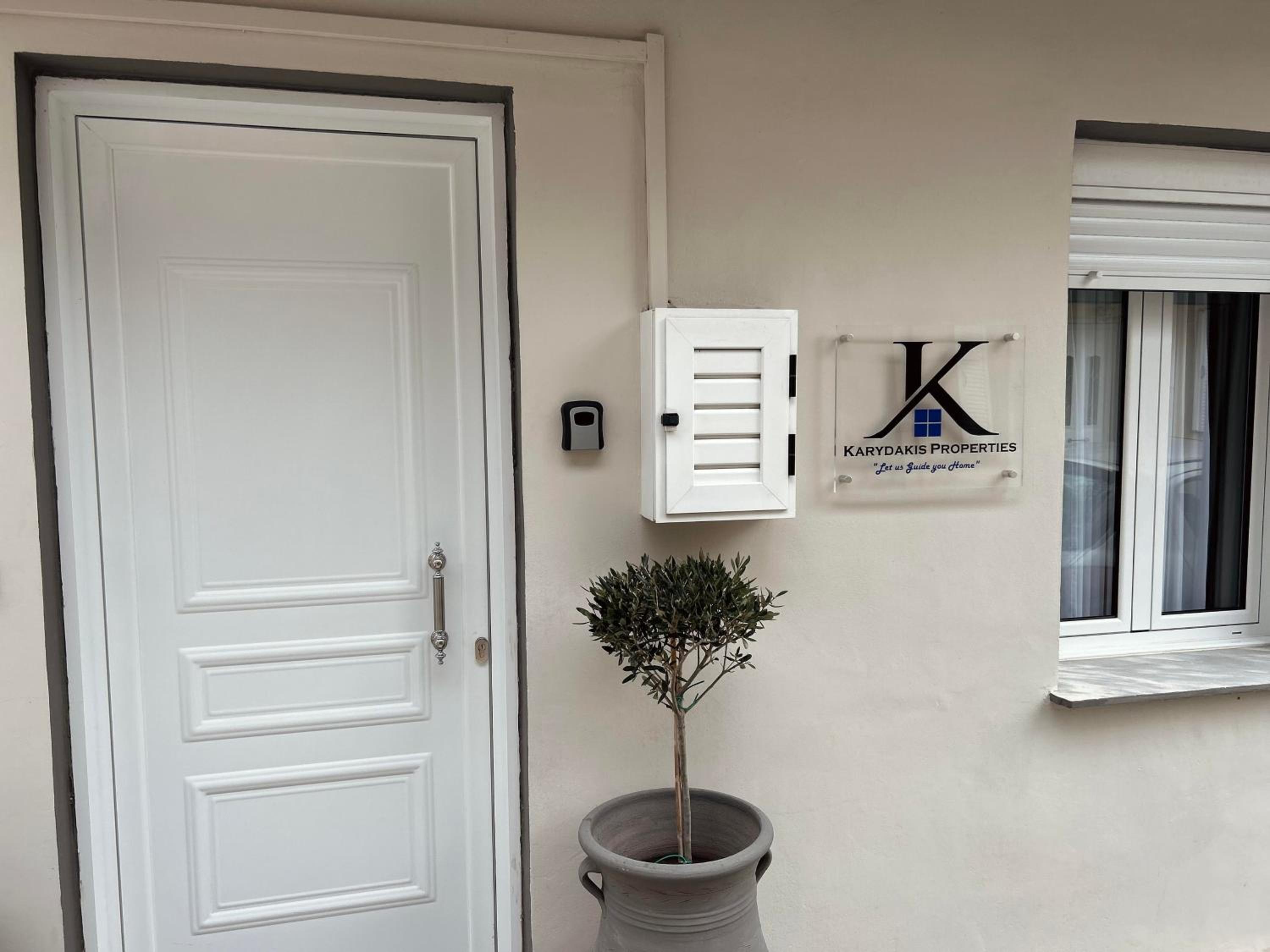 Karydakis Properties