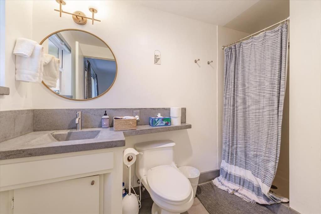 Lake Views, Pet-Friendly Cabin with Hot-Tub in King's Beach - Property Image 6