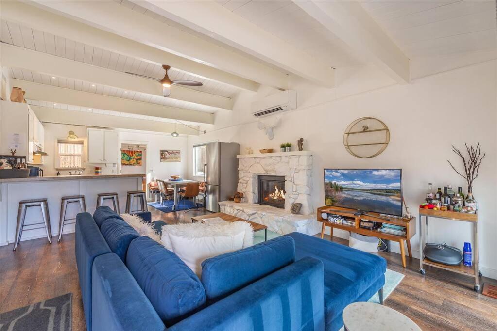 Lake Views, Pet-Friendly Cabin with Hot-Tub in King's Beach - Property Image 27