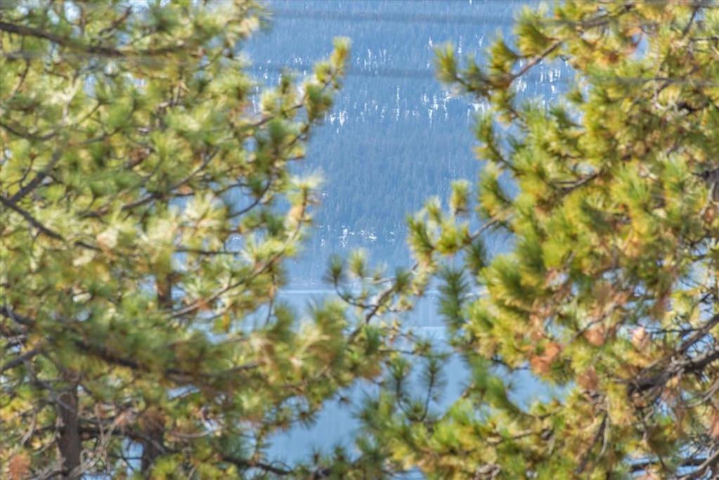 Lake Views, Pet-Friendly Cabin with Hot-Tub in King's Beach - Property Image 25