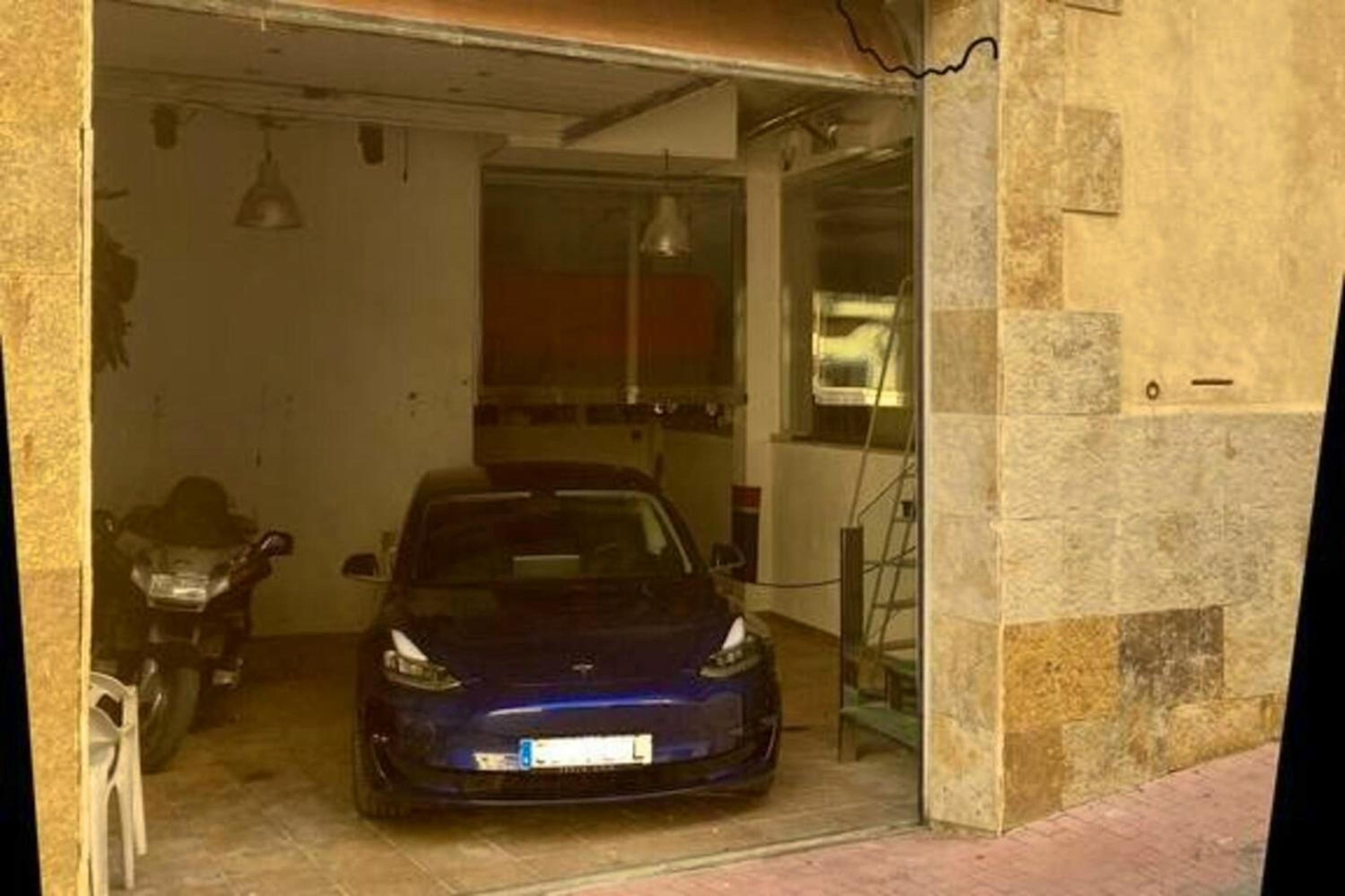 Comfortable house with private pool in Xirles and jacuzzi