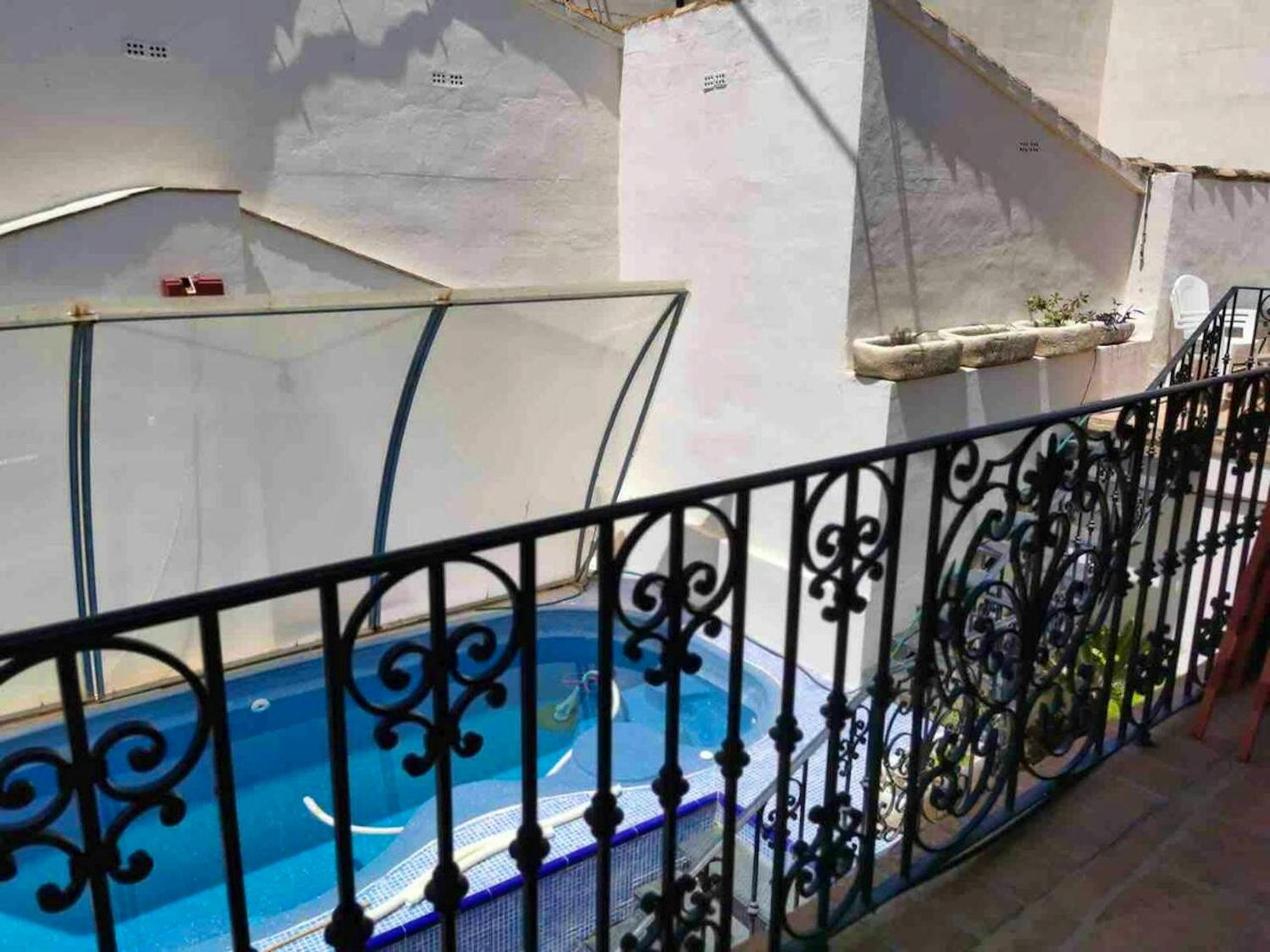 Comfortable house with private pool in Xirles and jacuzzi