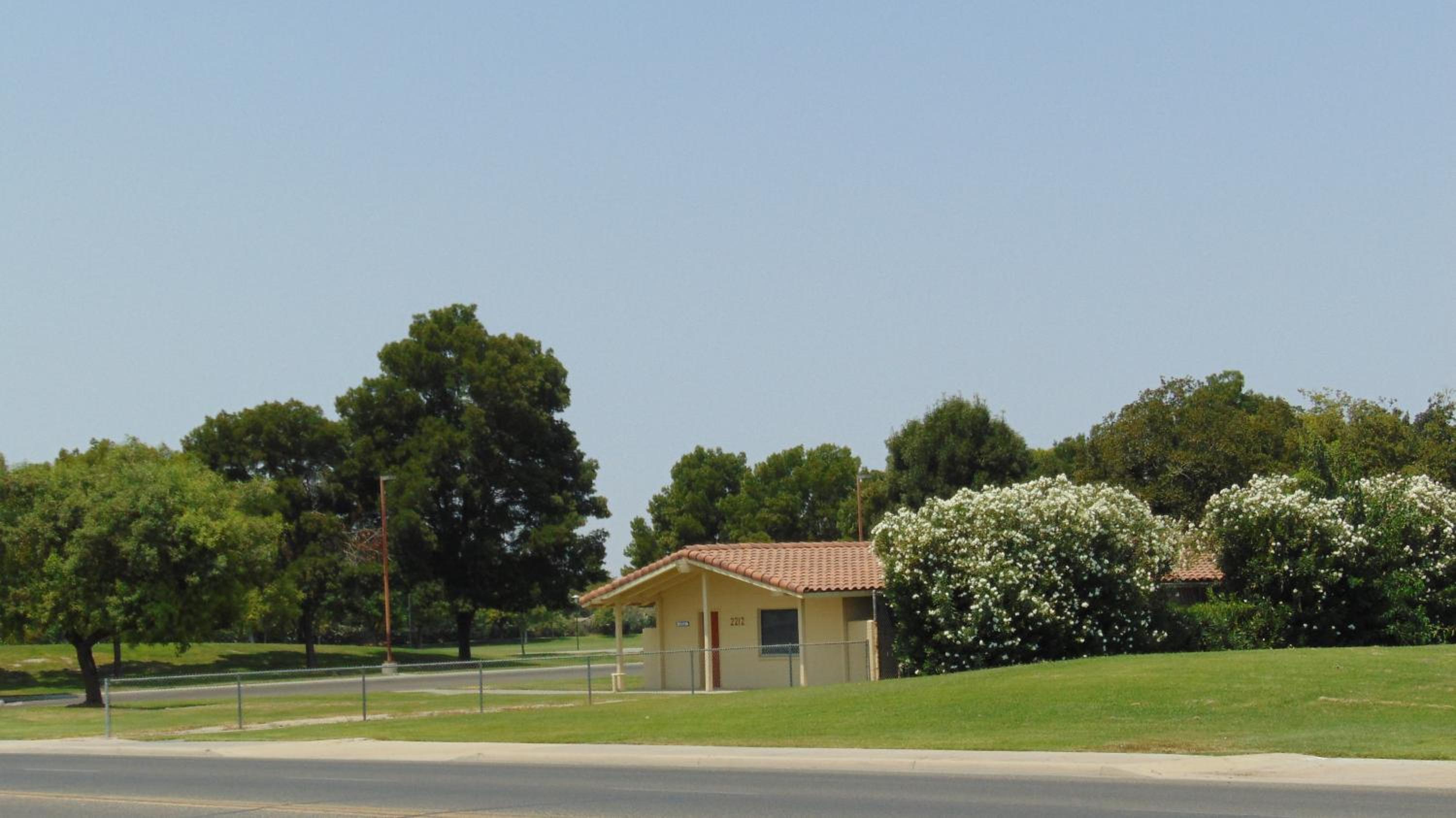 Corcoran Country Inn