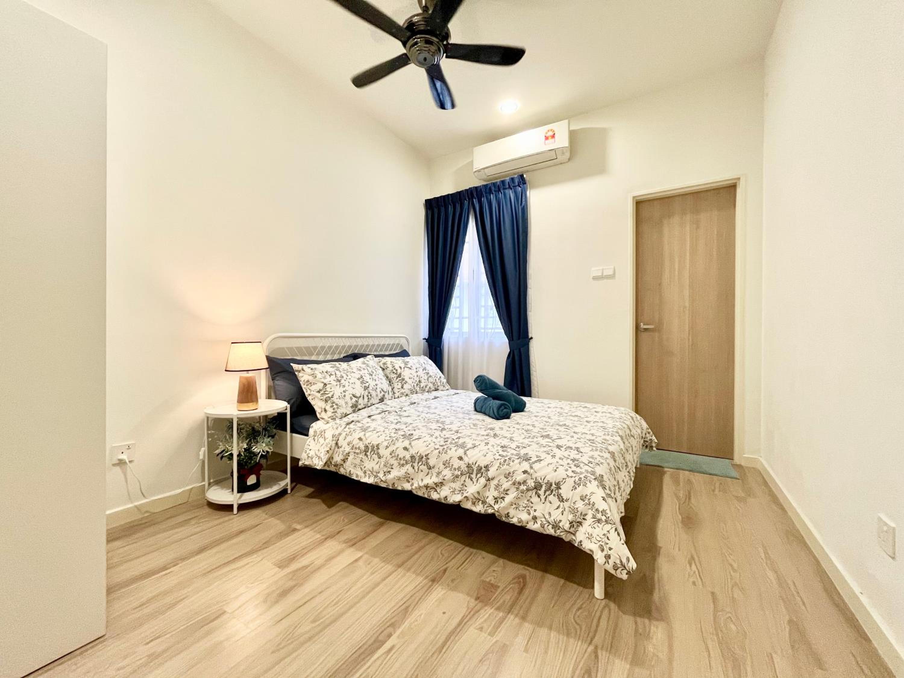 Serene Homestay Semenyih - Endlot House 4BR for 11 pax photo 7