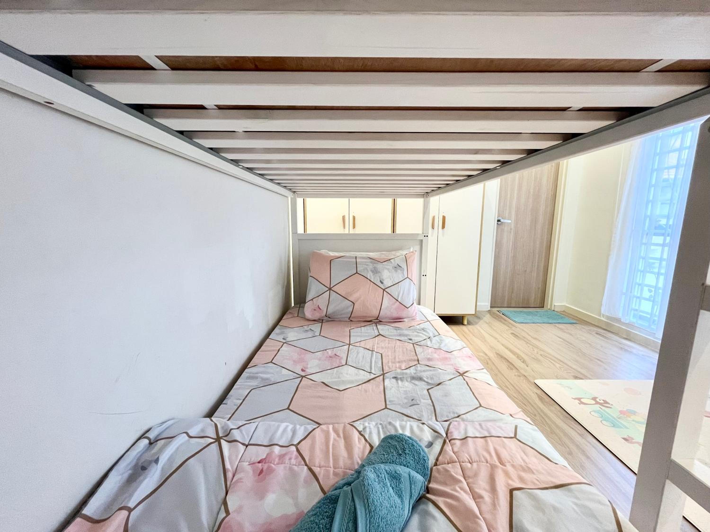 Serene Homestay Semenyih - Endlot House 4BR for 11 pax