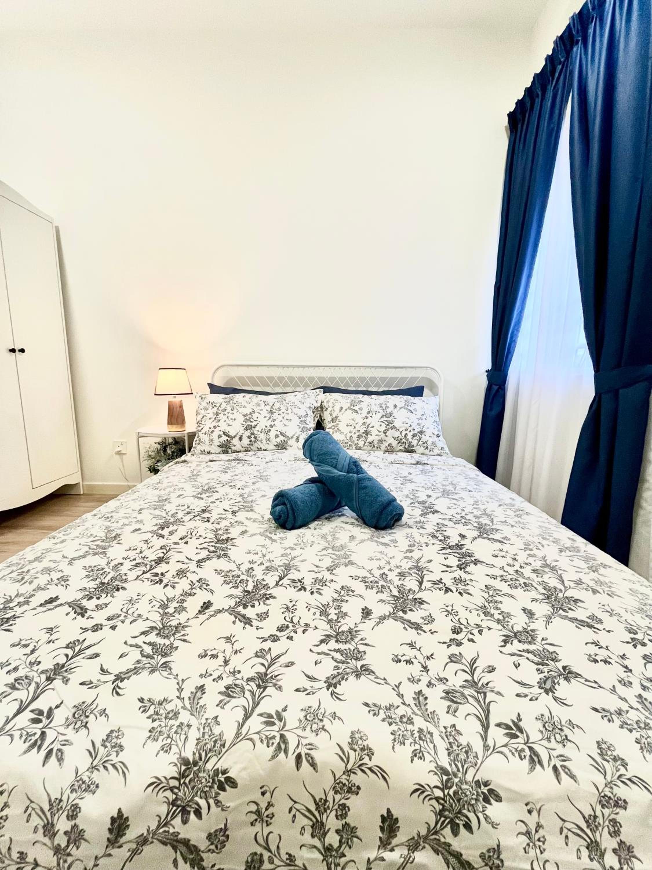 Serene Homestay Semenyih - Endlot House 4BR for 11 pax