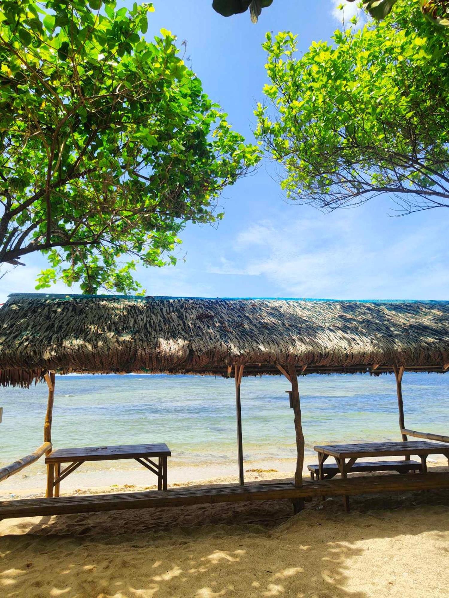 Beach Front Calatagan Apartelle