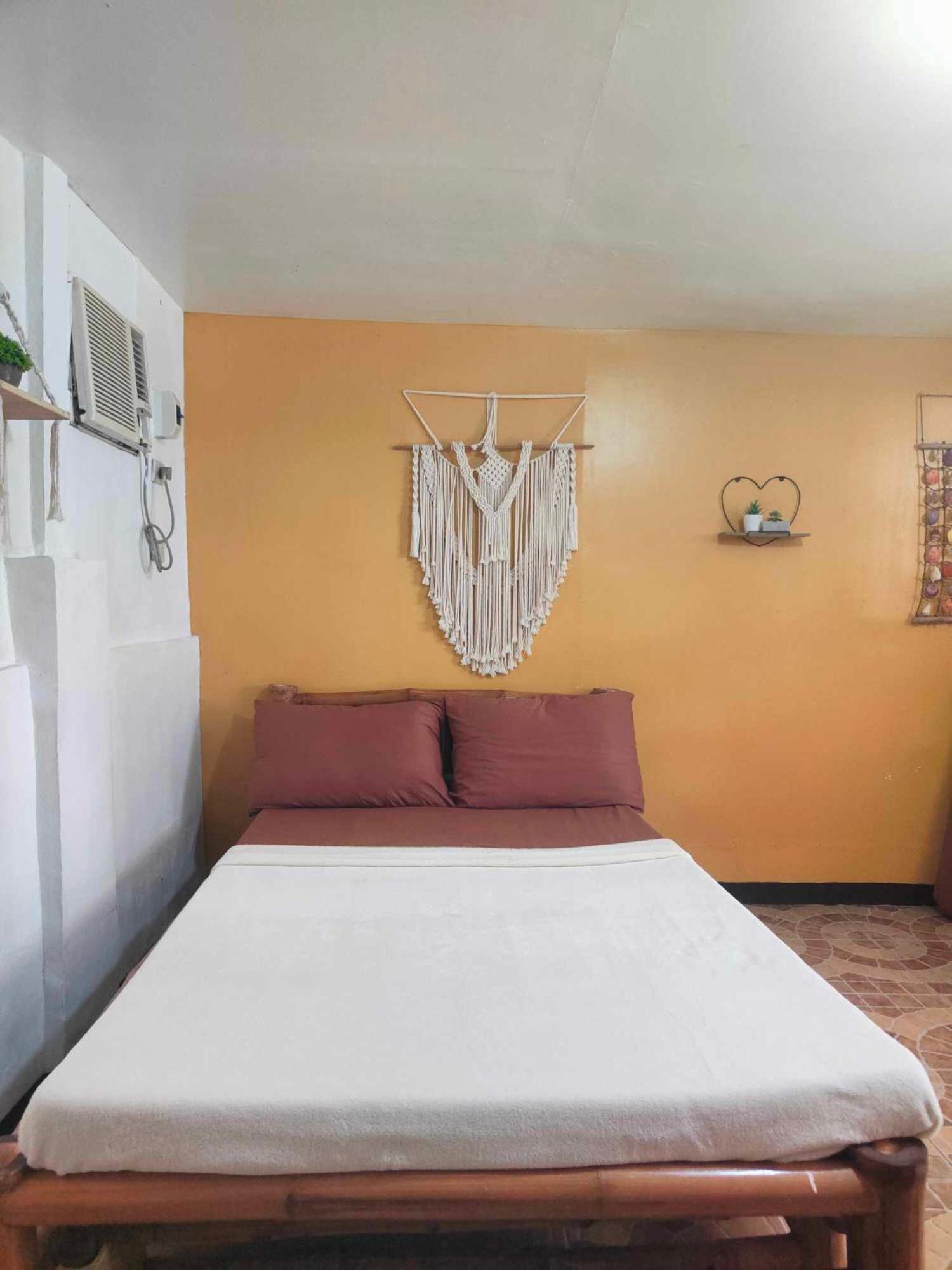 Beach Front Calatagan Apartelle