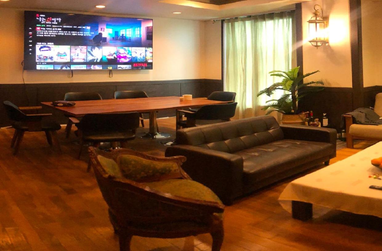 lounge