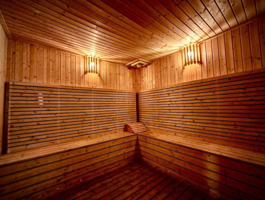 Premium Cozy Studio Near Mid Valley