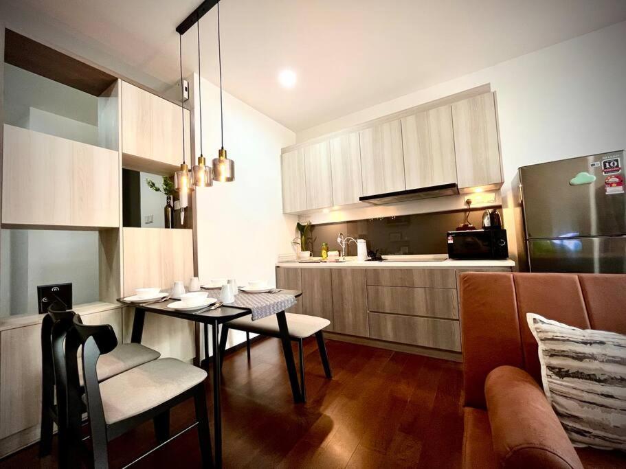 Premium Cozy Studio Near Mid Valley