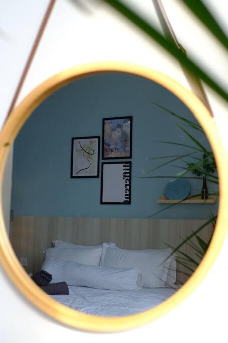 Premium Cozy Studio Near Mid Valley
