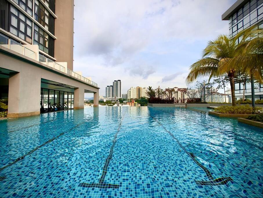 Premium Cozy Studio Near Mid Valley