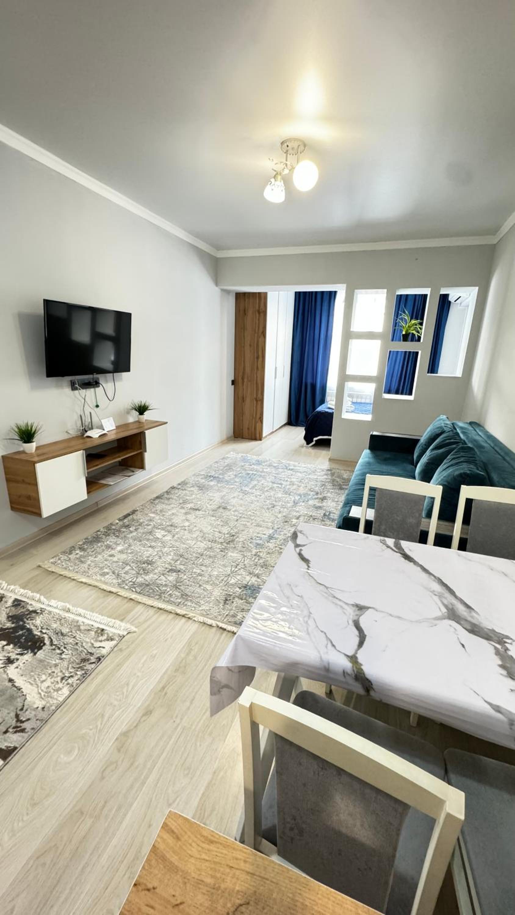 Cozy studio in the best area! 10 view 5