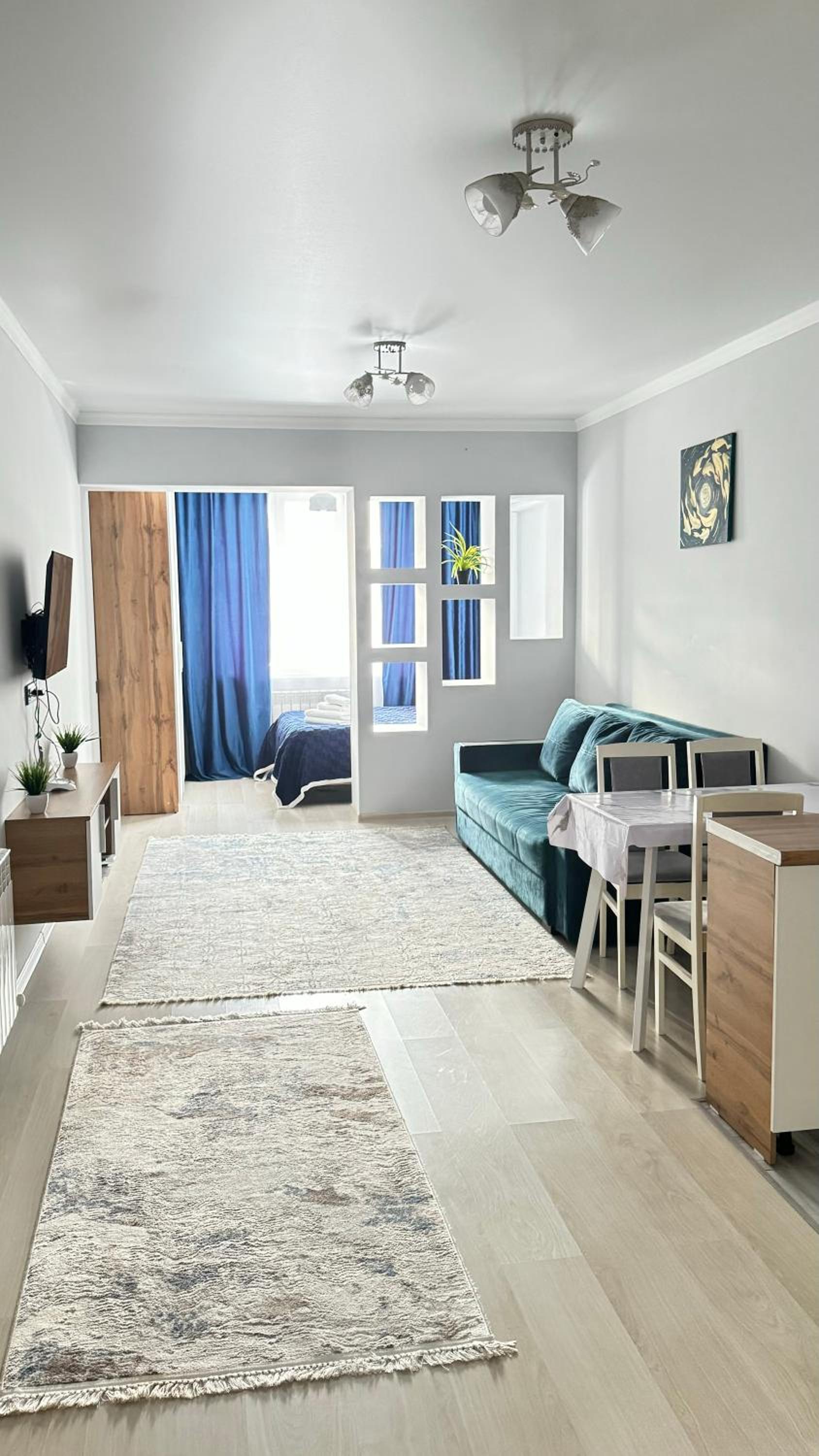 Cozy studio in the best area! 10 view 2