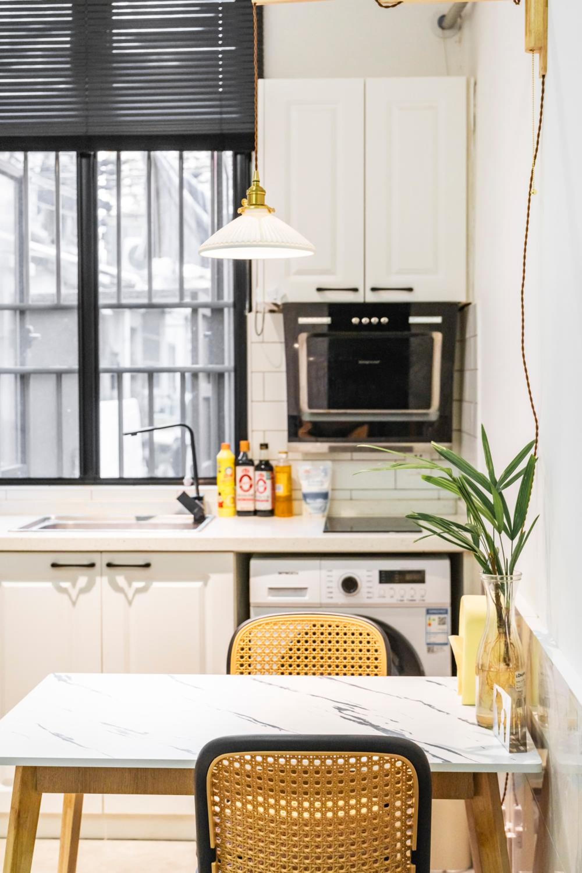 Shanghai Hills&XING 3067 Homestay Near Line 1&13 and Fuxing Park