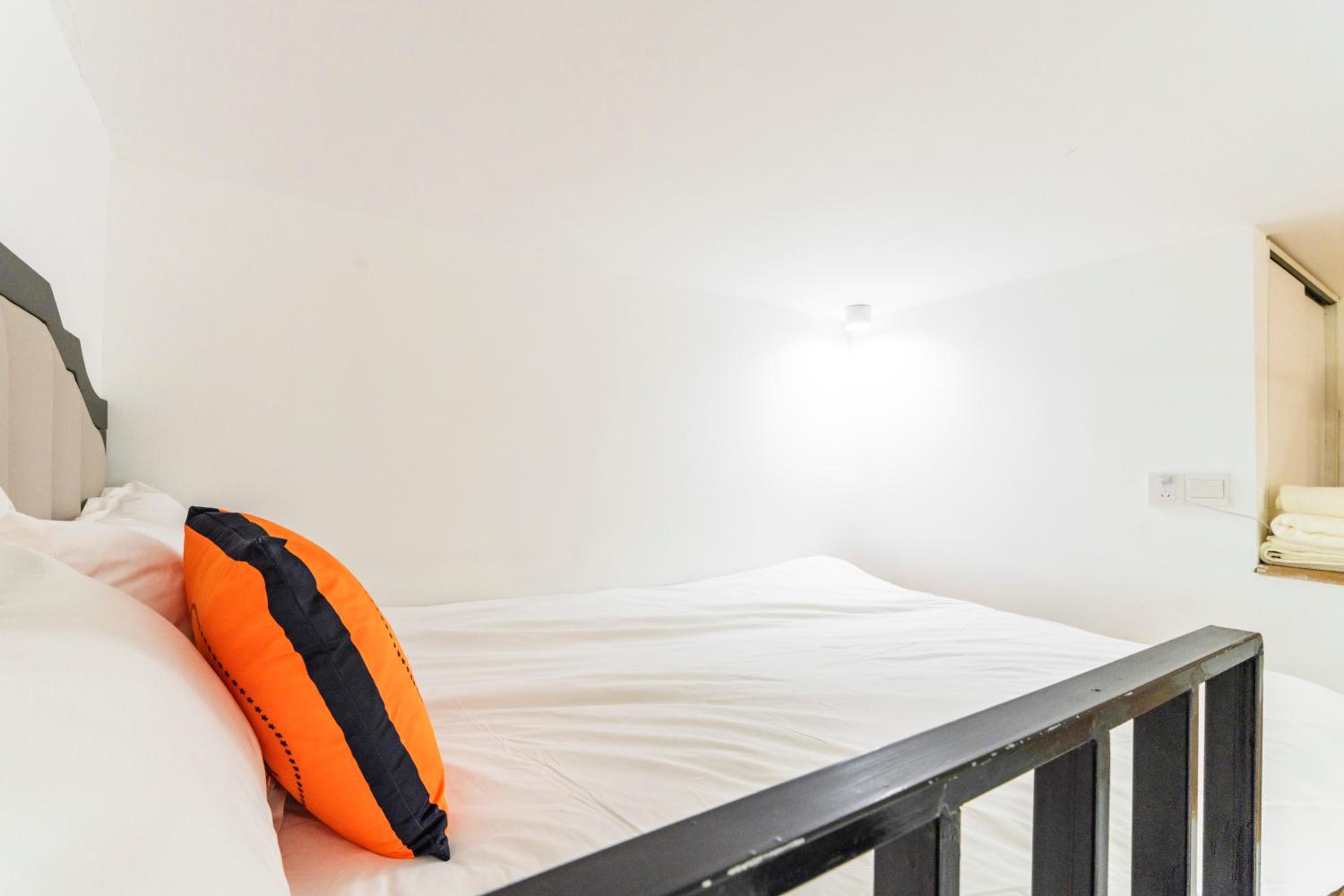 Shanghai Hills&XING 3067 Homestay Near Line 1&13 and Fuxing Park