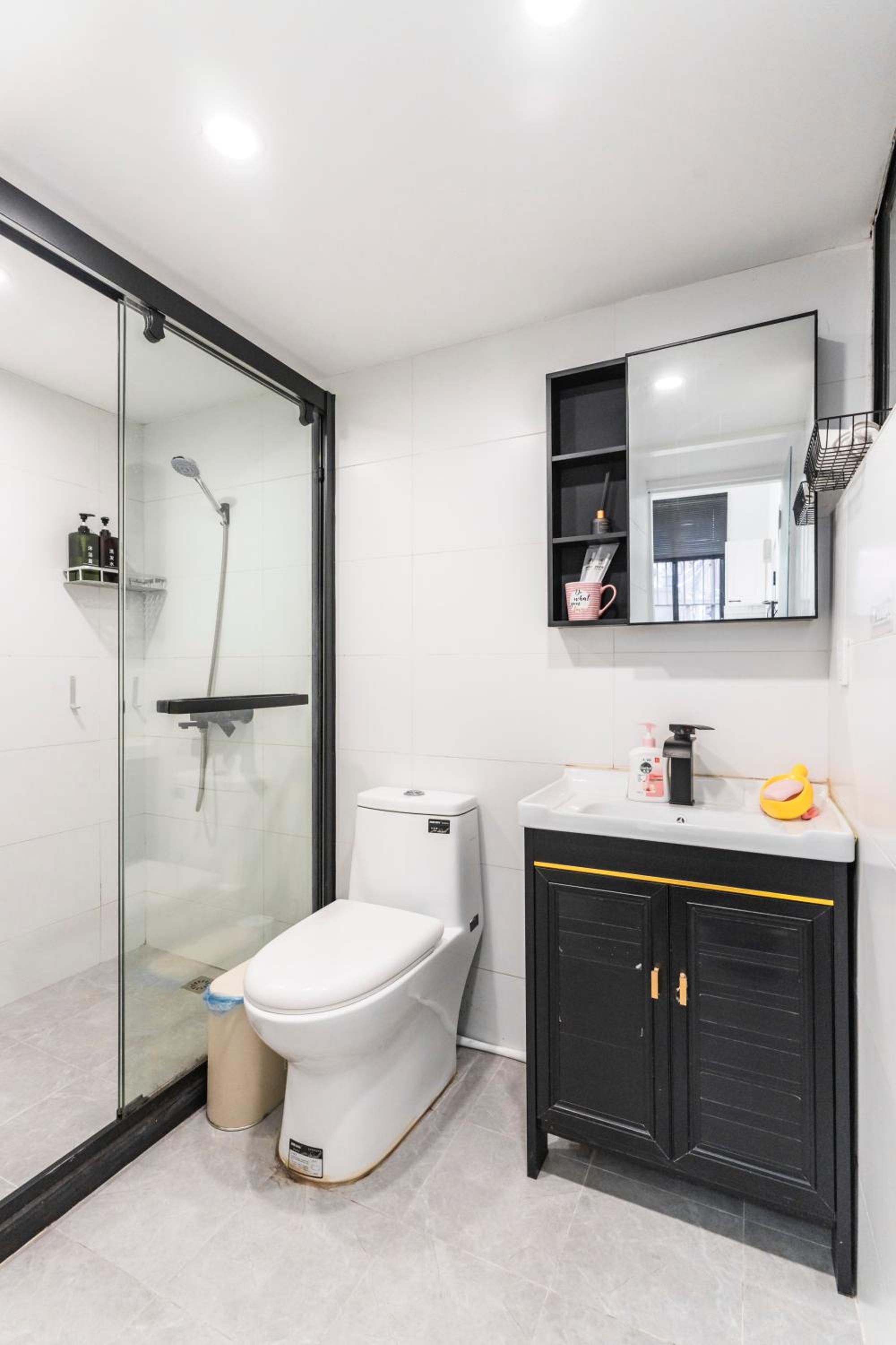 Shanghai Hills&XING 3067 Homestay Near Line 1&13 and Fuxing Park