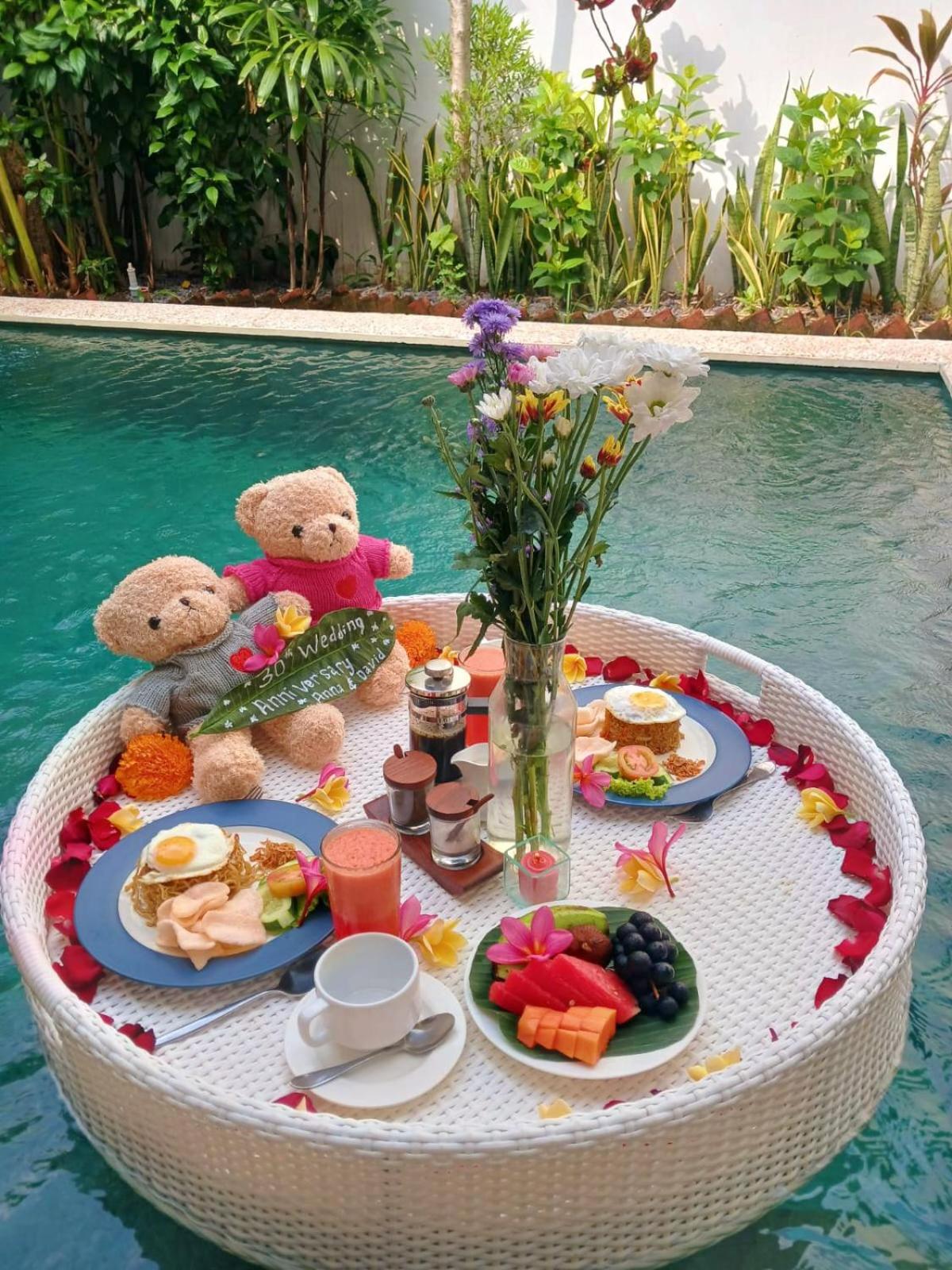 Beautiful Bali Villas - 6 mins walk to the beach