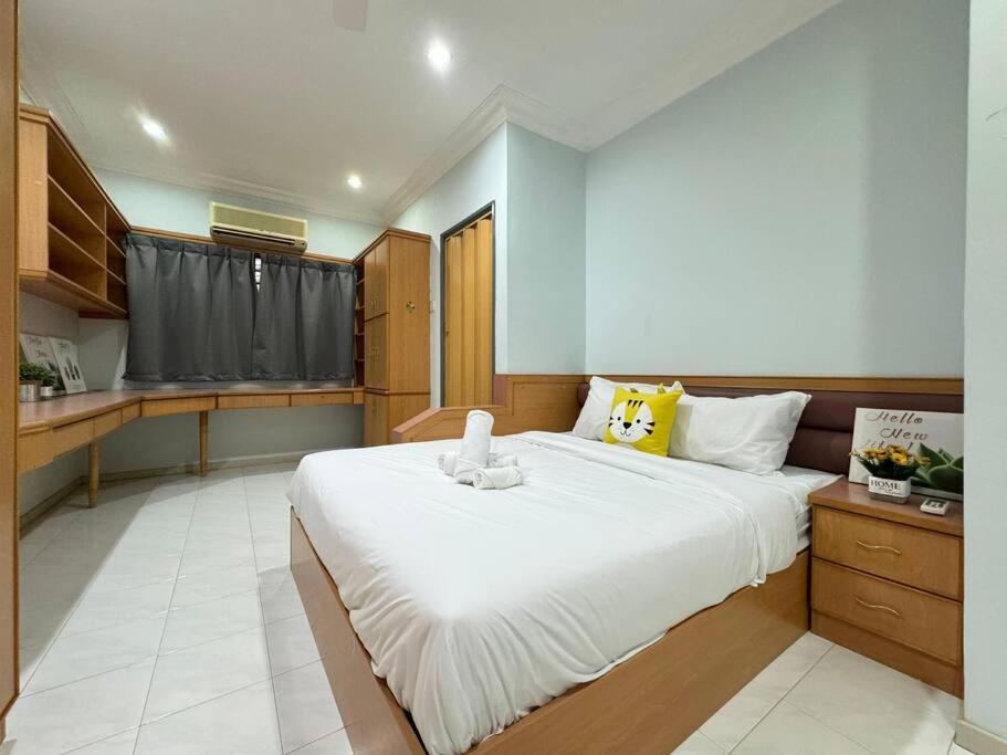 332C Home at Melaka City Town