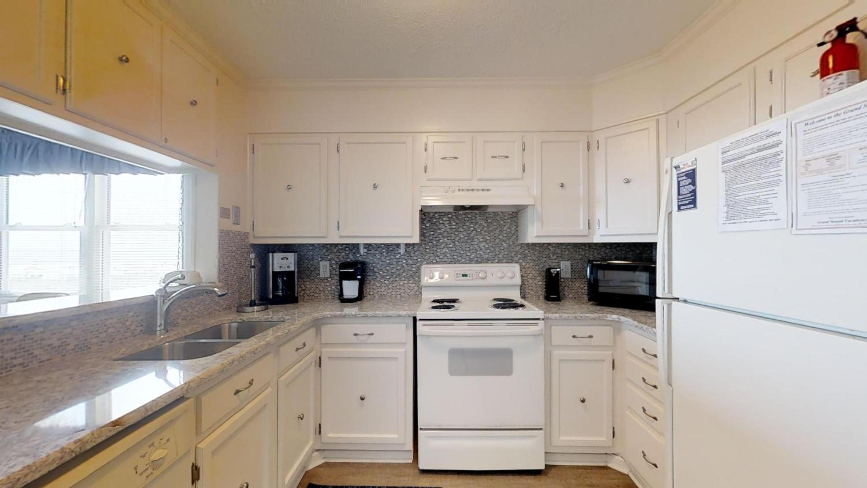 Oceanfront Corner 3BR • 1st Floor • Easy BeachPool Access • Palmwood Villas 110 view 3