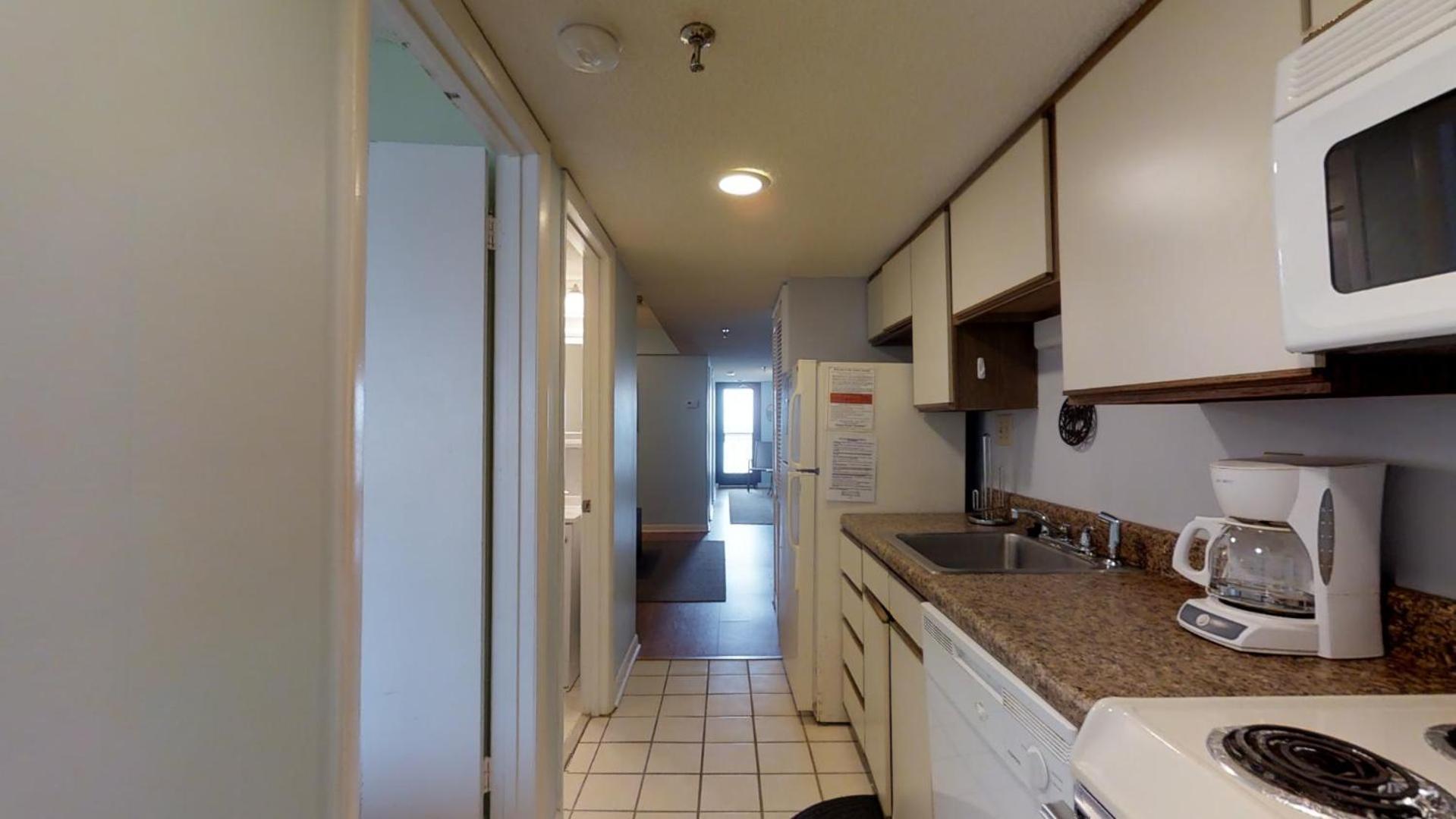 Accessible Oceanfront 2BR • Elevator Pool – Buena Vista Plaza view 3