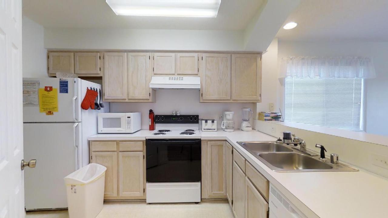 Tilghman Shores A4 2BR End Unit • Screened Porch • Close to Beach view 3