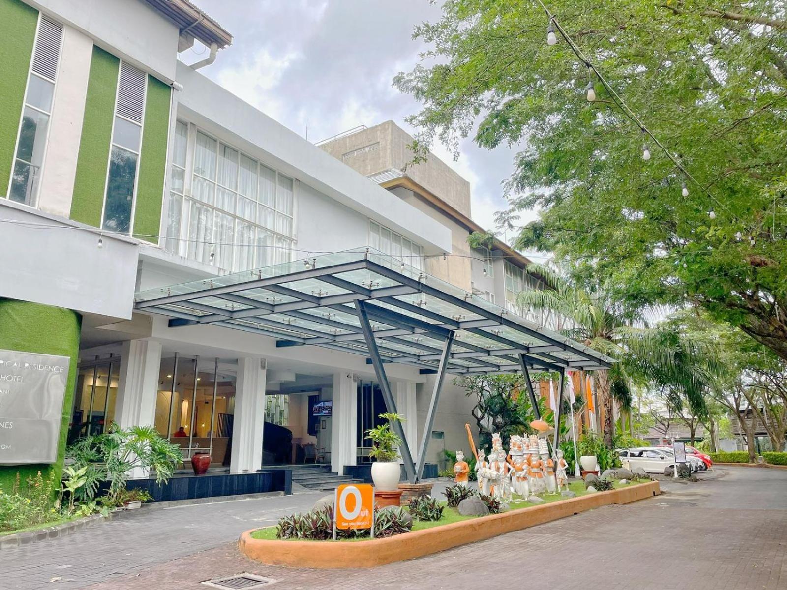 Hotel HARRIS Hotel & Residences Sunset Road