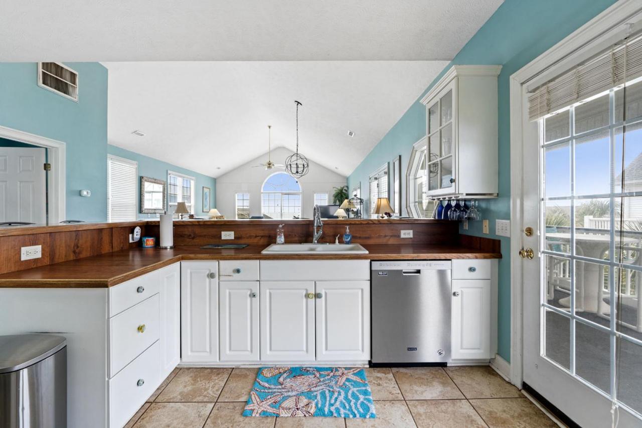 Charleston Court 10 5BR 5.5BA Charleston-Style • Walk to Shopping Eats Beach Across the Street view 5