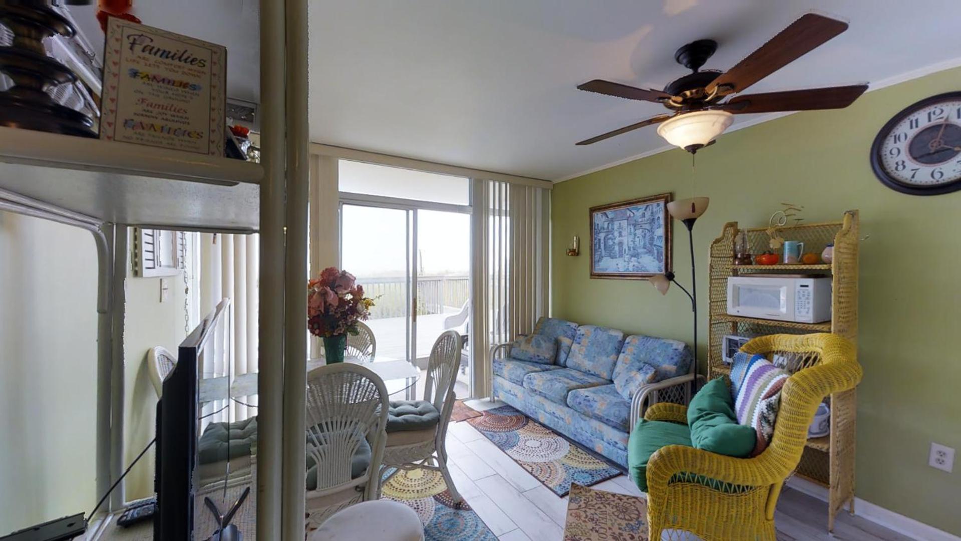 Oceanfront Ground Floor • Walk to Shops • Steps to Sand • Grand Strand I 1 view 3