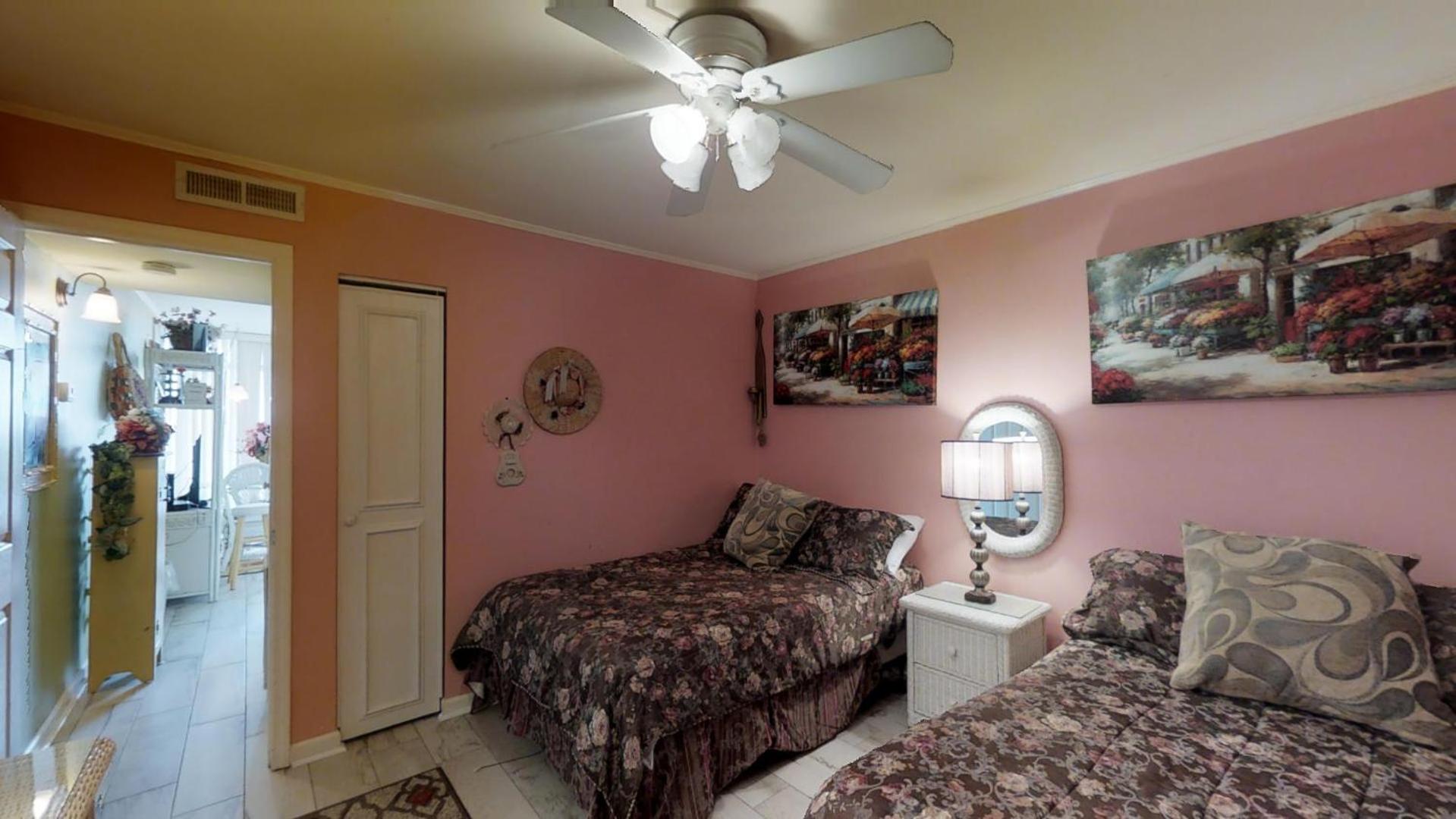 Oceanfront Ground Floor • Walk to Shops • Steps to Sand • Grand Strand I 1 view 5