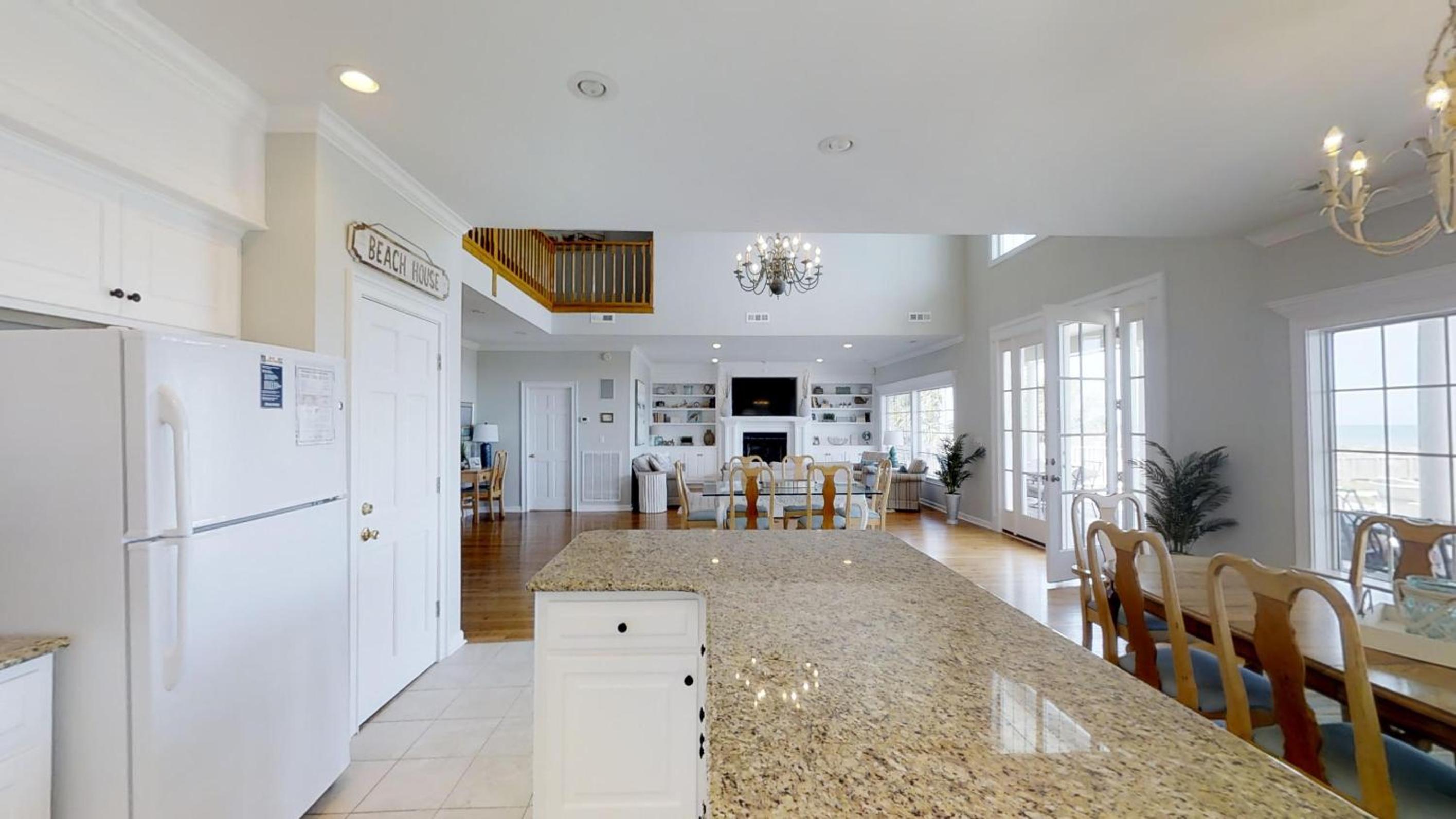 Ocean Drive Oceanfront 6BR • All En-Suite • Private Pool • Sleeps 20 • Ibis view 3
