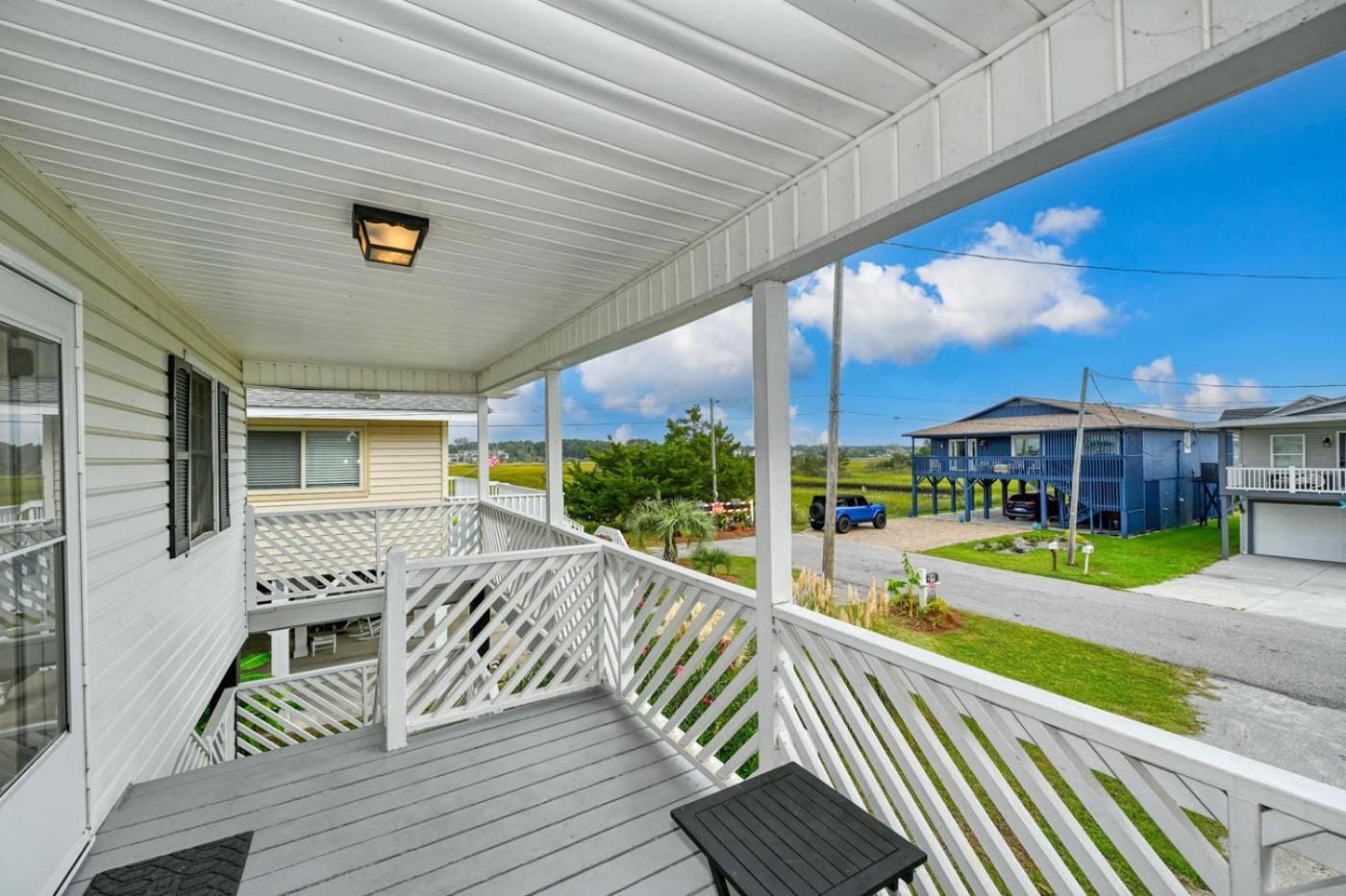 Channel-Front 4BR • Fish Kayak Dock Water Views • Snowbirds Welcome • Marsh View Getaway view 3