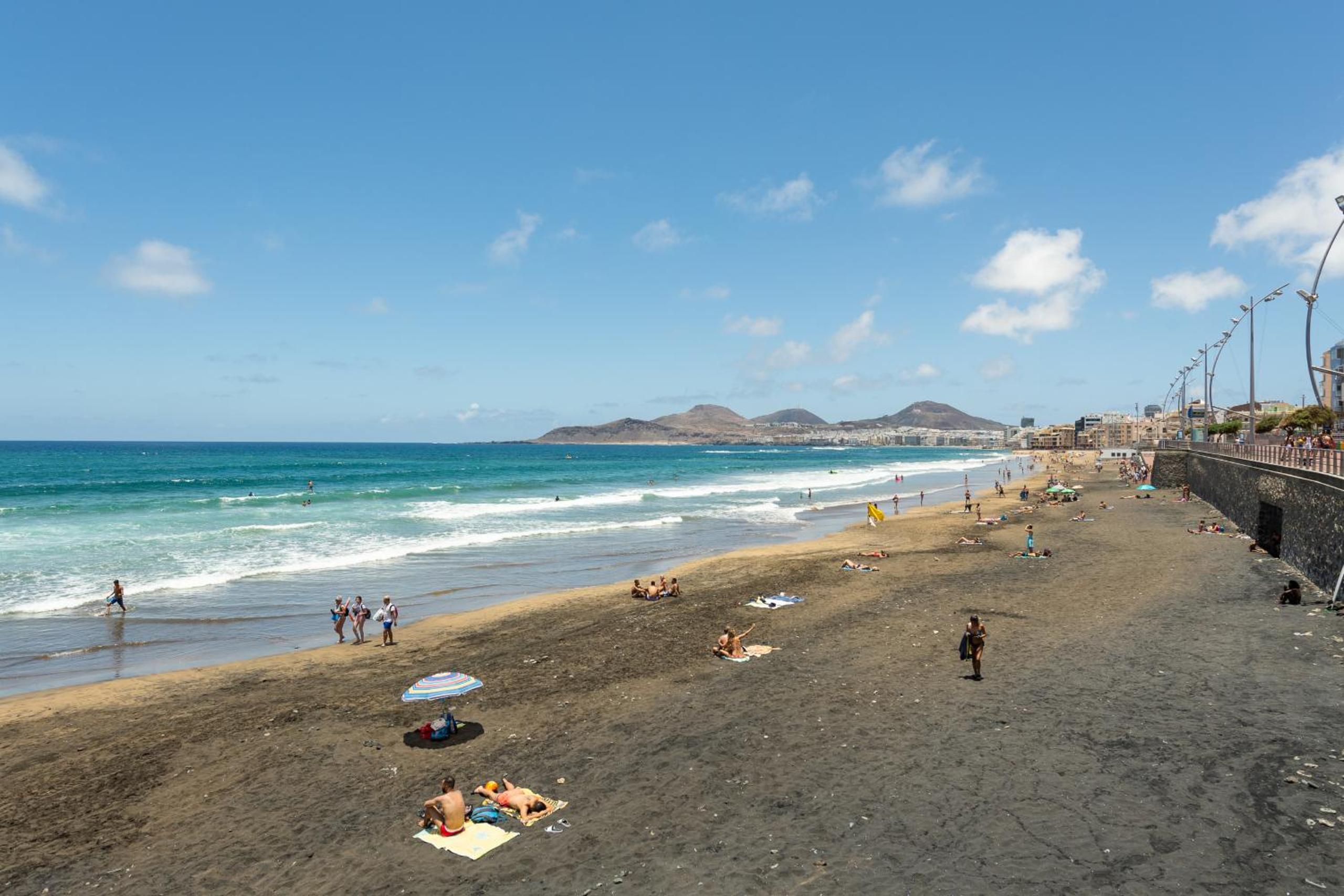 Canteras Sport Beach by Canariasgetaway