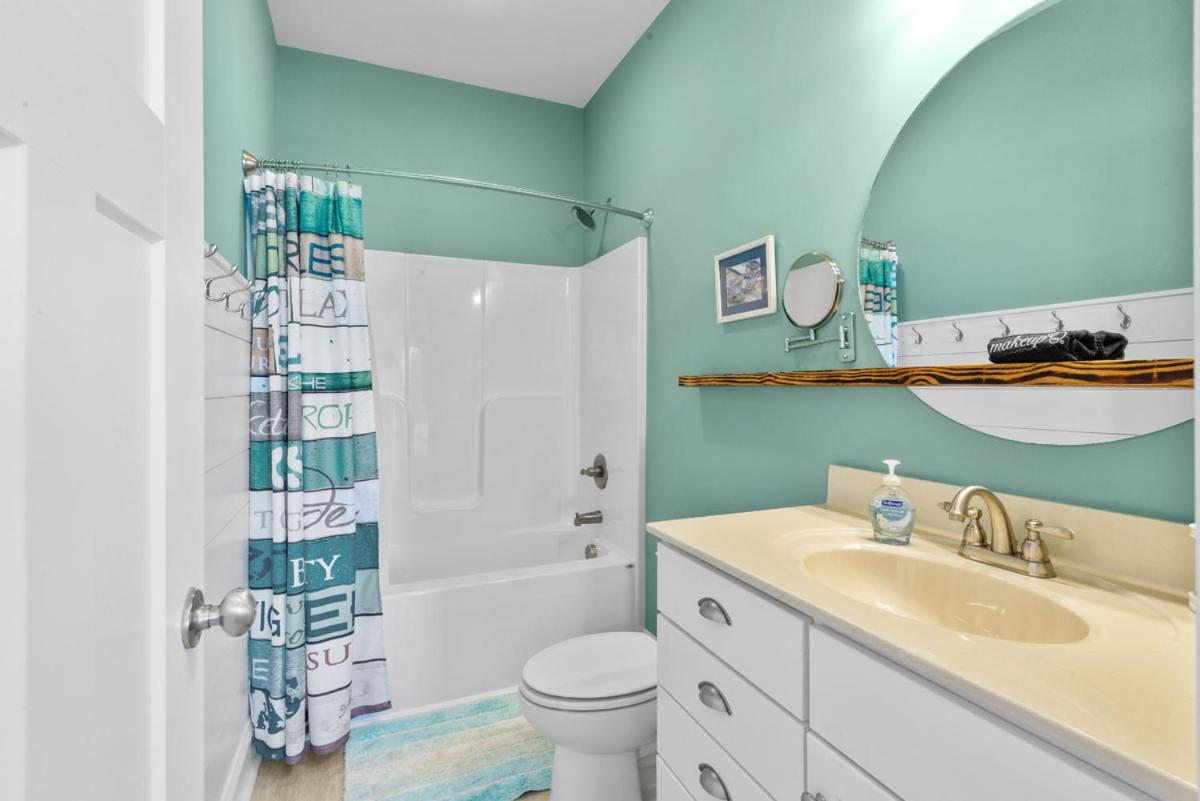 Cherry Grove Oceanfront 6BR • Heated Pool Opt • Elevator • GameRm • Pvt Walkover • Annual Tradition