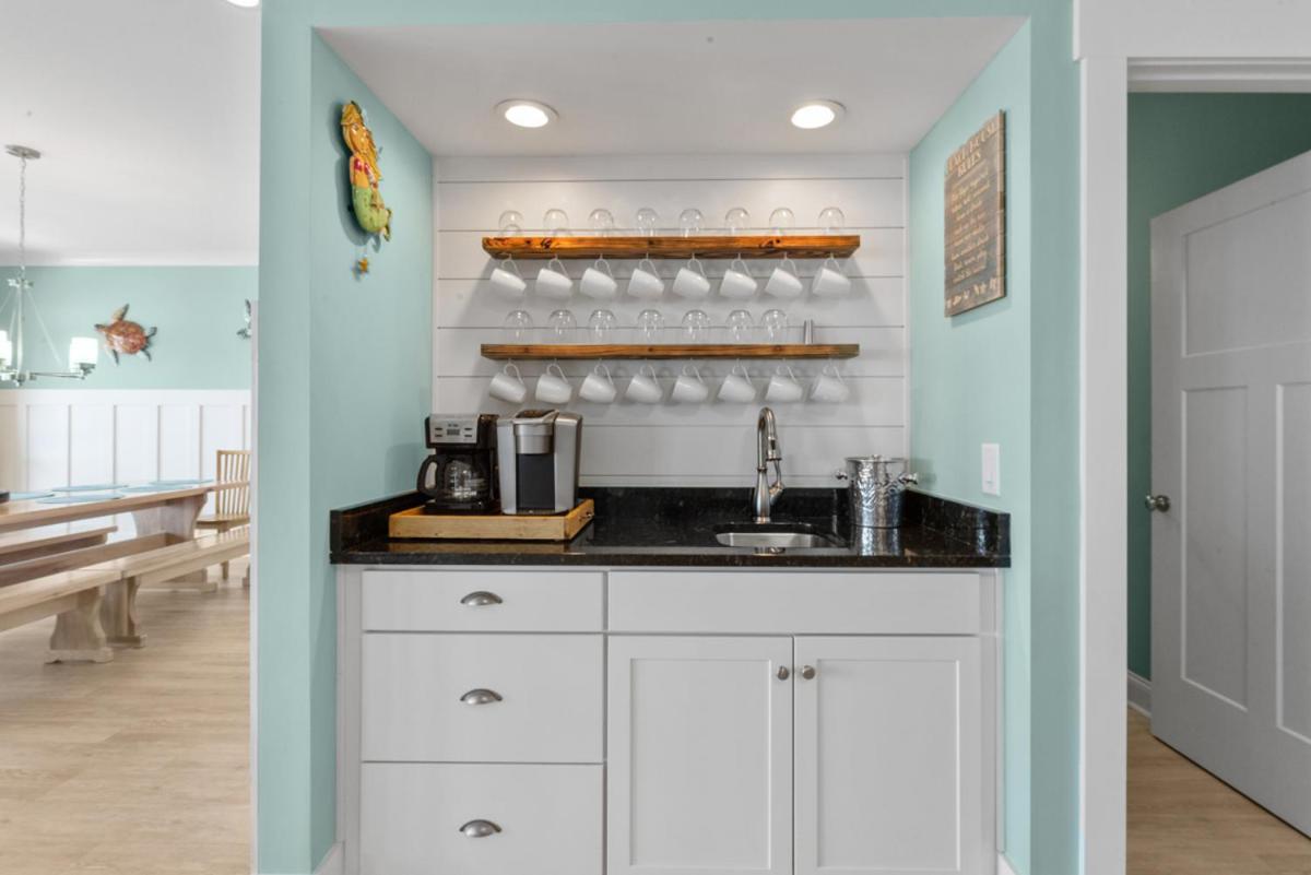 Cherry Grove Oceanfront 6BR • Heated Pool Opt • Elevator • GameRm • Pvt Walkover • Annual Tradition