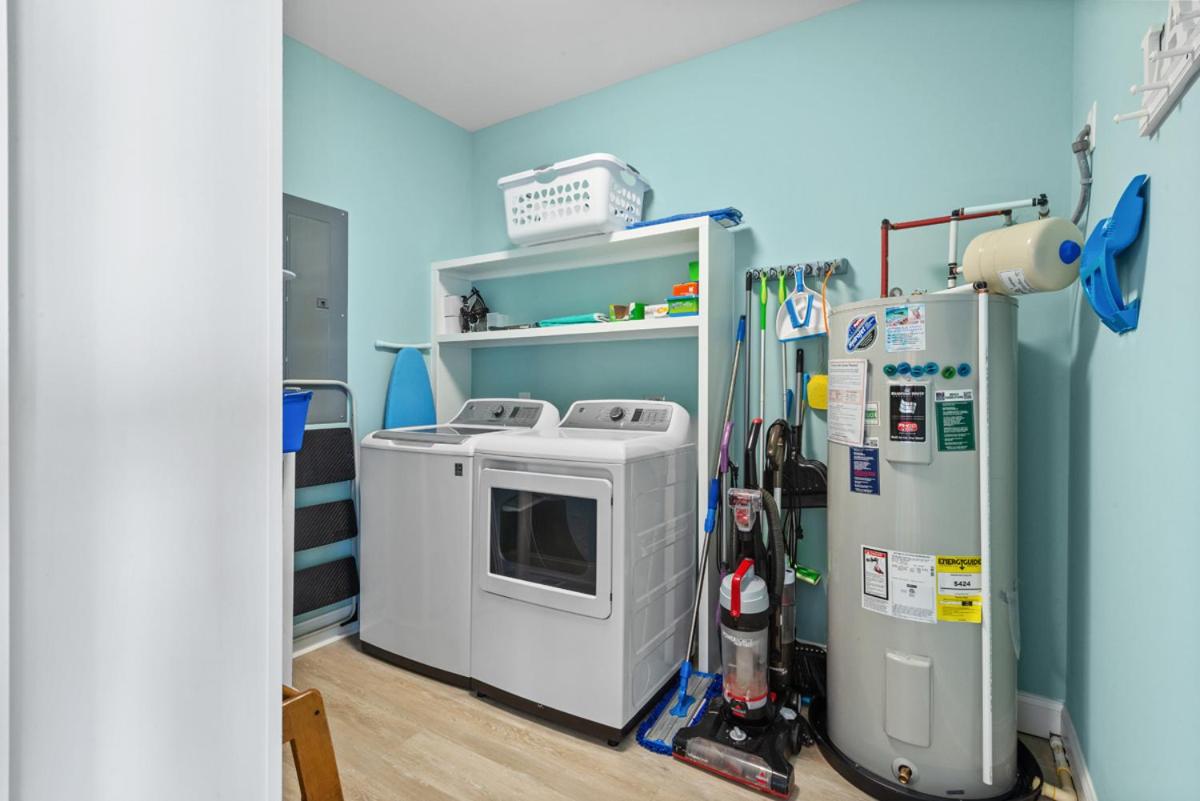 Cherry Grove Oceanfront 6BR • Heated Pool Opt • Elevator • GameRm • Pvt Walkover • Annual Tradition