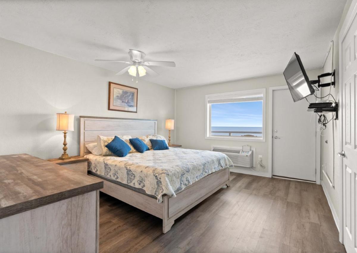 Oceanfront 3BR • Third-Floor Views • Dog Friendly • Blue Mist 301 • Cherry Grove NMB view 2