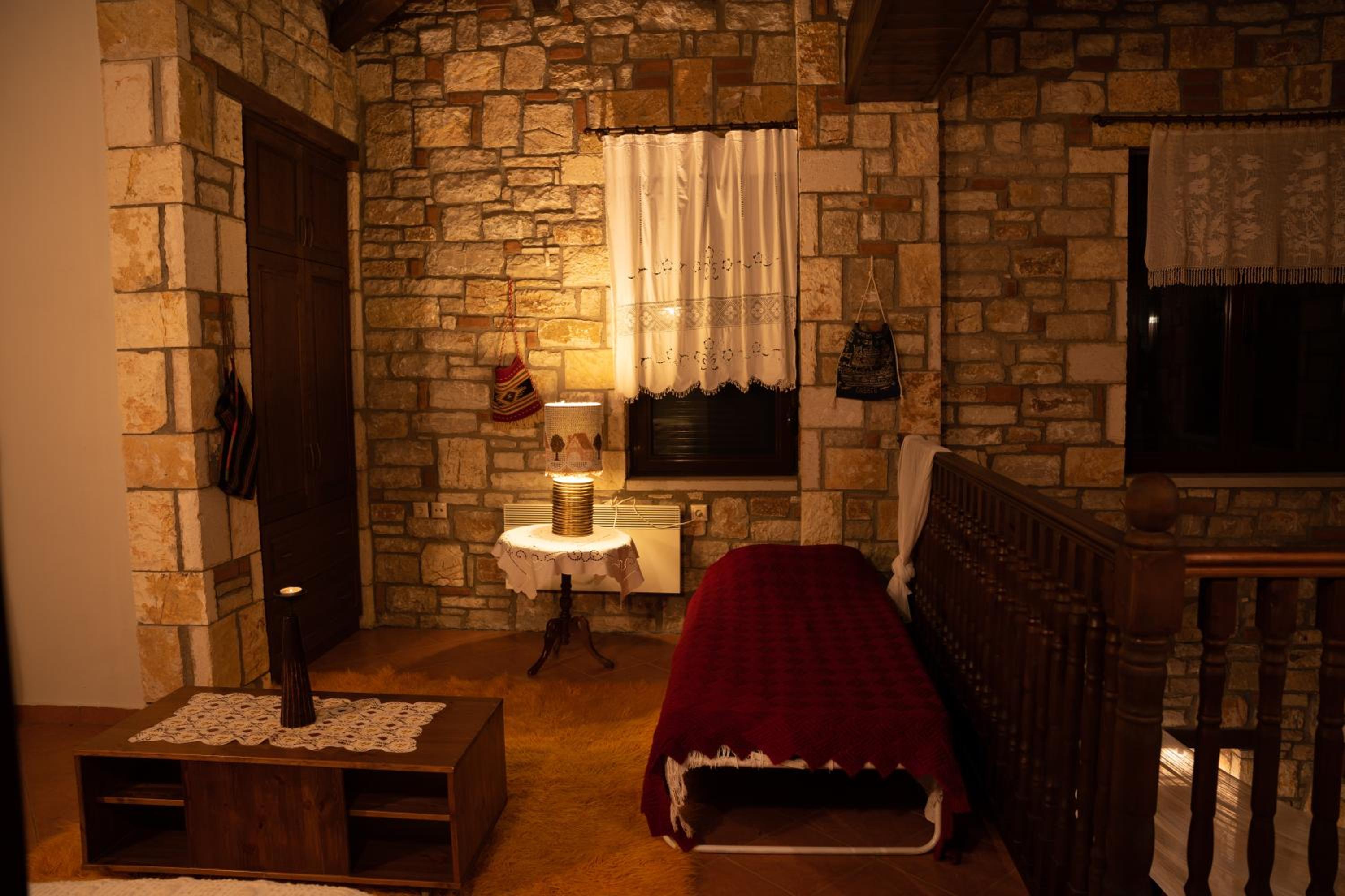 Photo 42