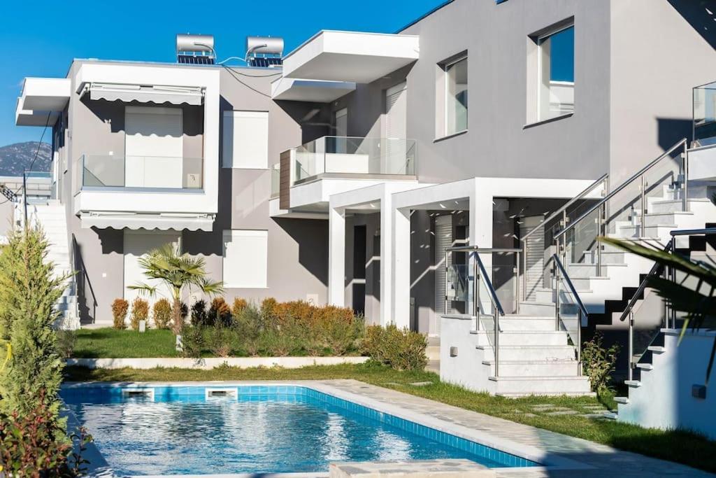 Ofrynio luxury apartment & pool3 view 3