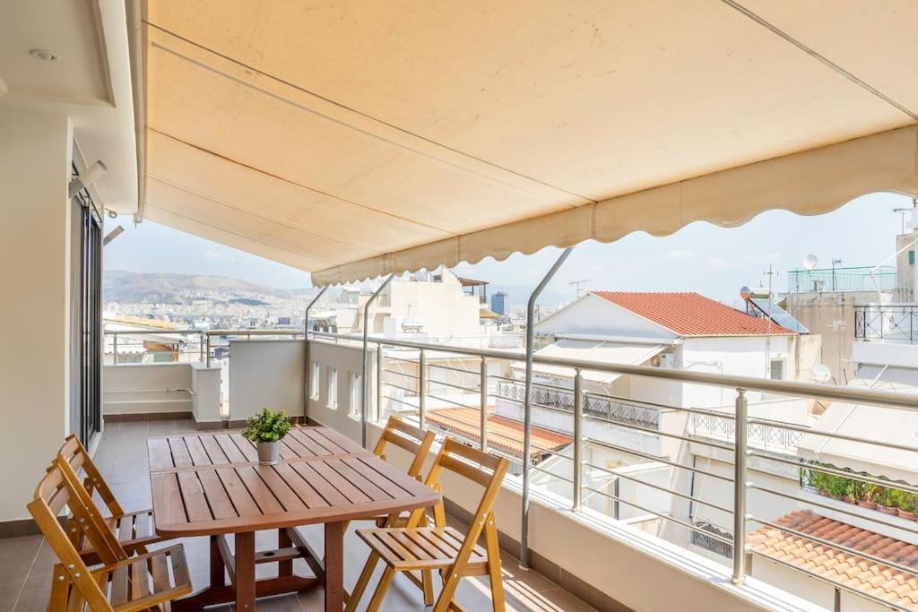 Comfort 1BR apt with amazing balcony at Piraeus photo 2