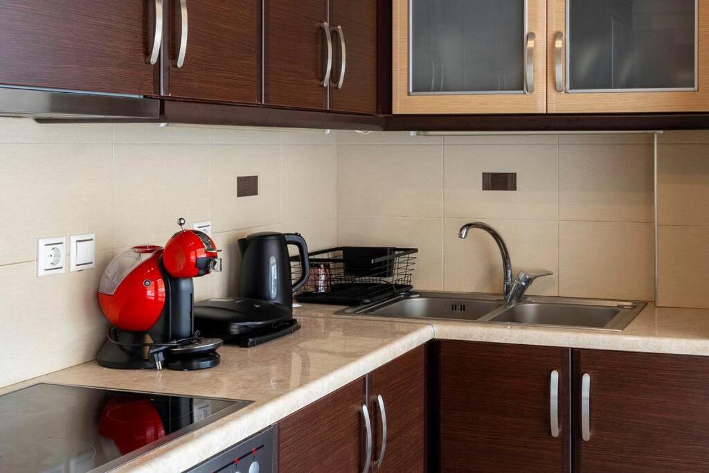 Comfort 1BR apt with amazing balcony at Piraeus