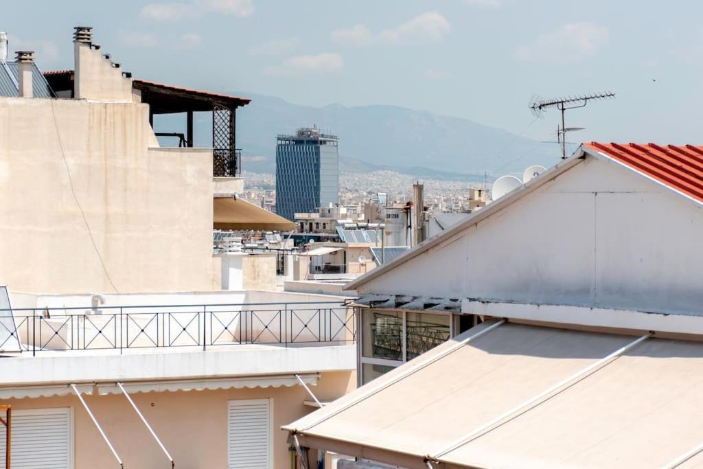 Comfort 1BR apt with amazing balcony at Piraeus