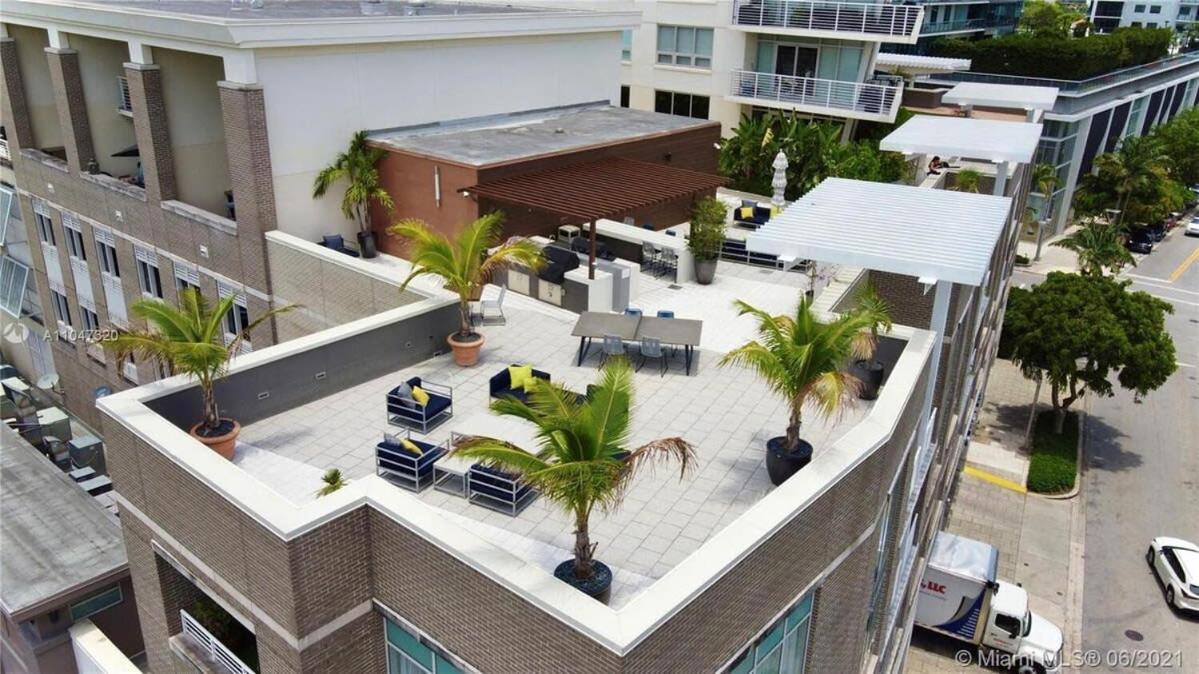 City Condo in Midtown Wynwood with pool and parking
