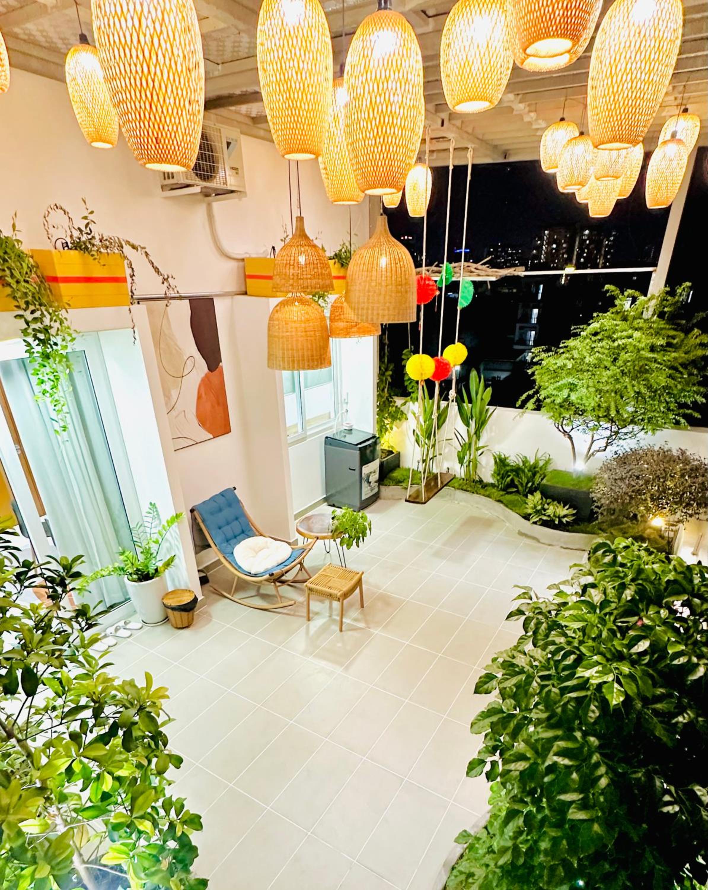Spacious penthouse near Landmark 81