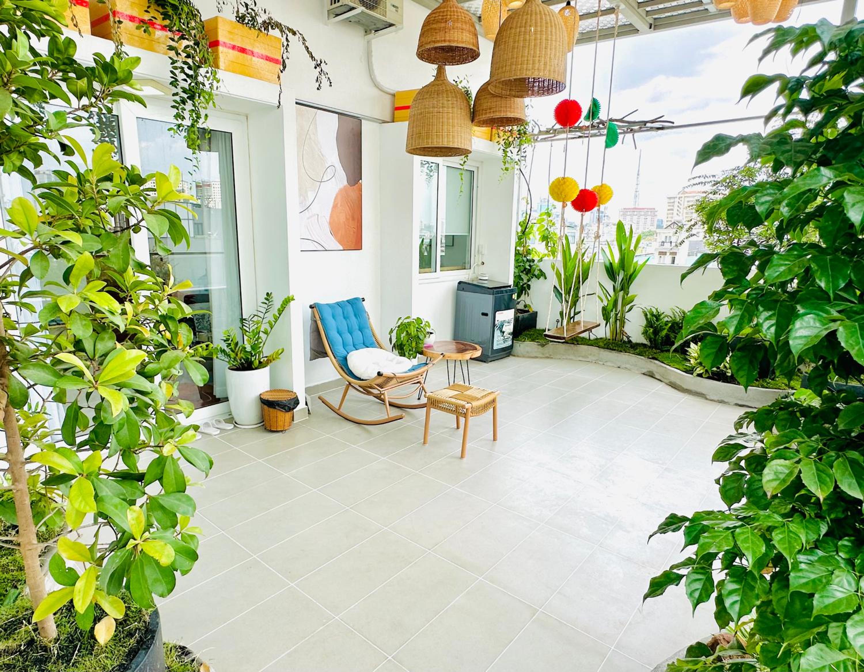 Spacious penthouse near Landmark 81